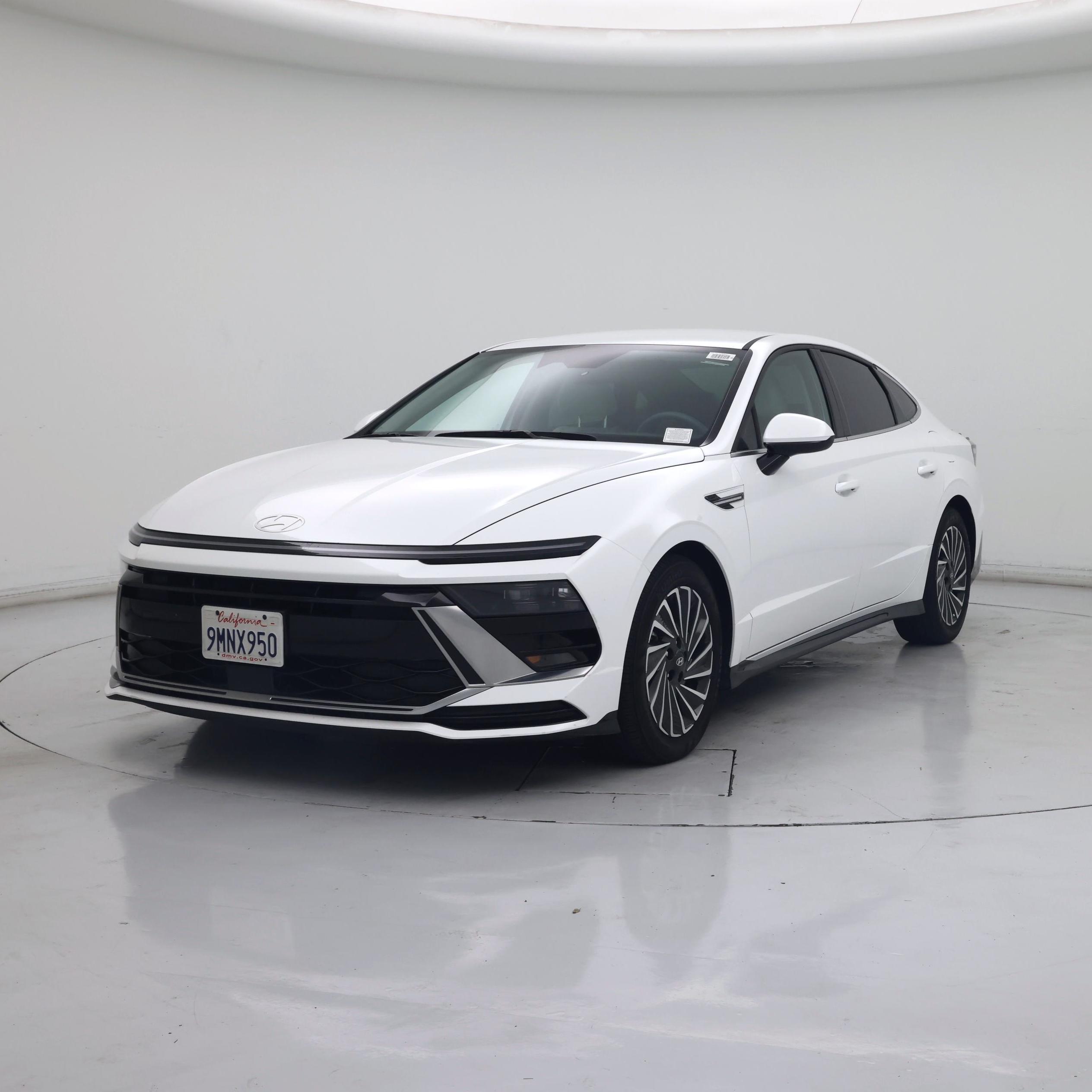 Thumbnail: 2024 Hyundai Sonata - 4