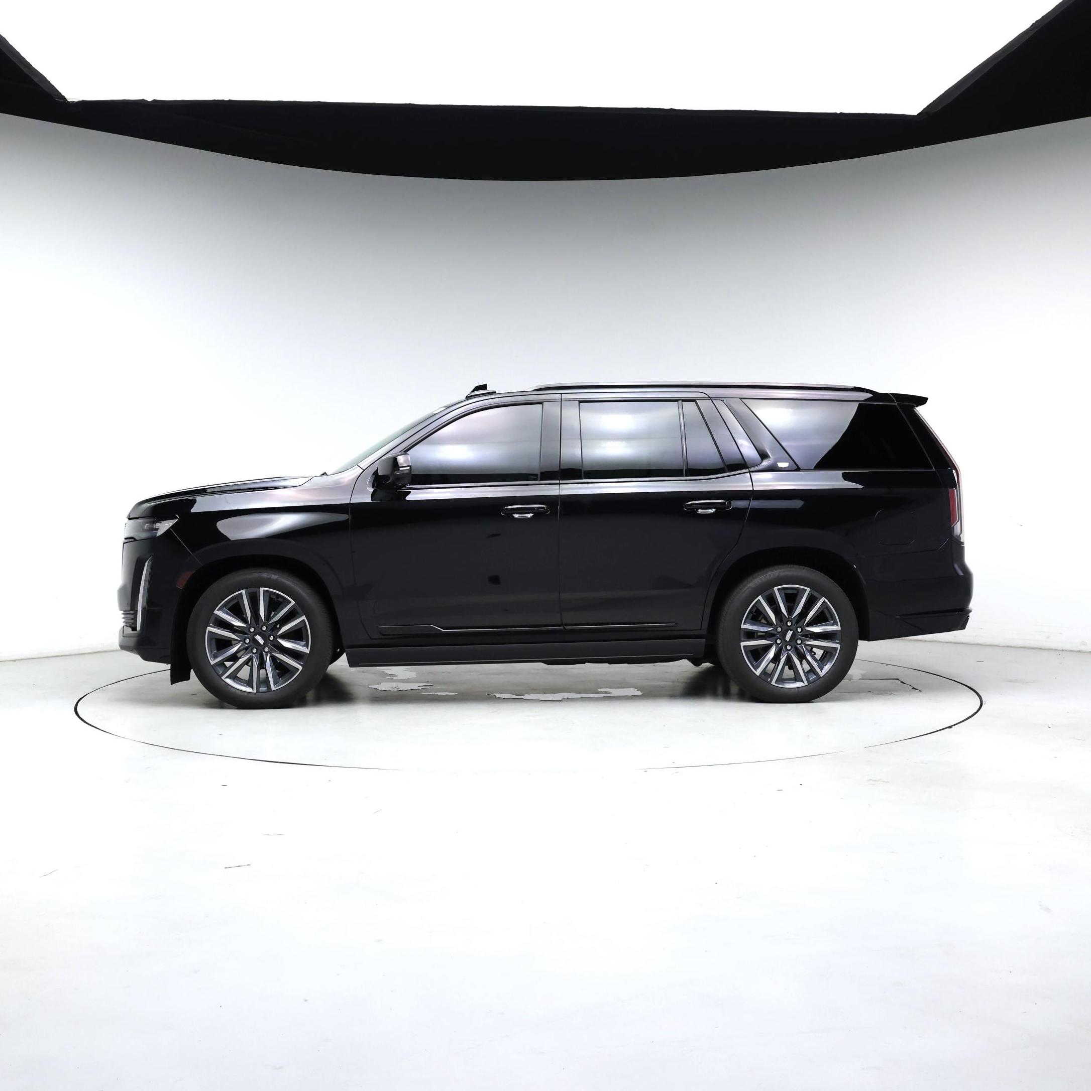 Thumbnail: 2023 Cadillac Escalade - 3