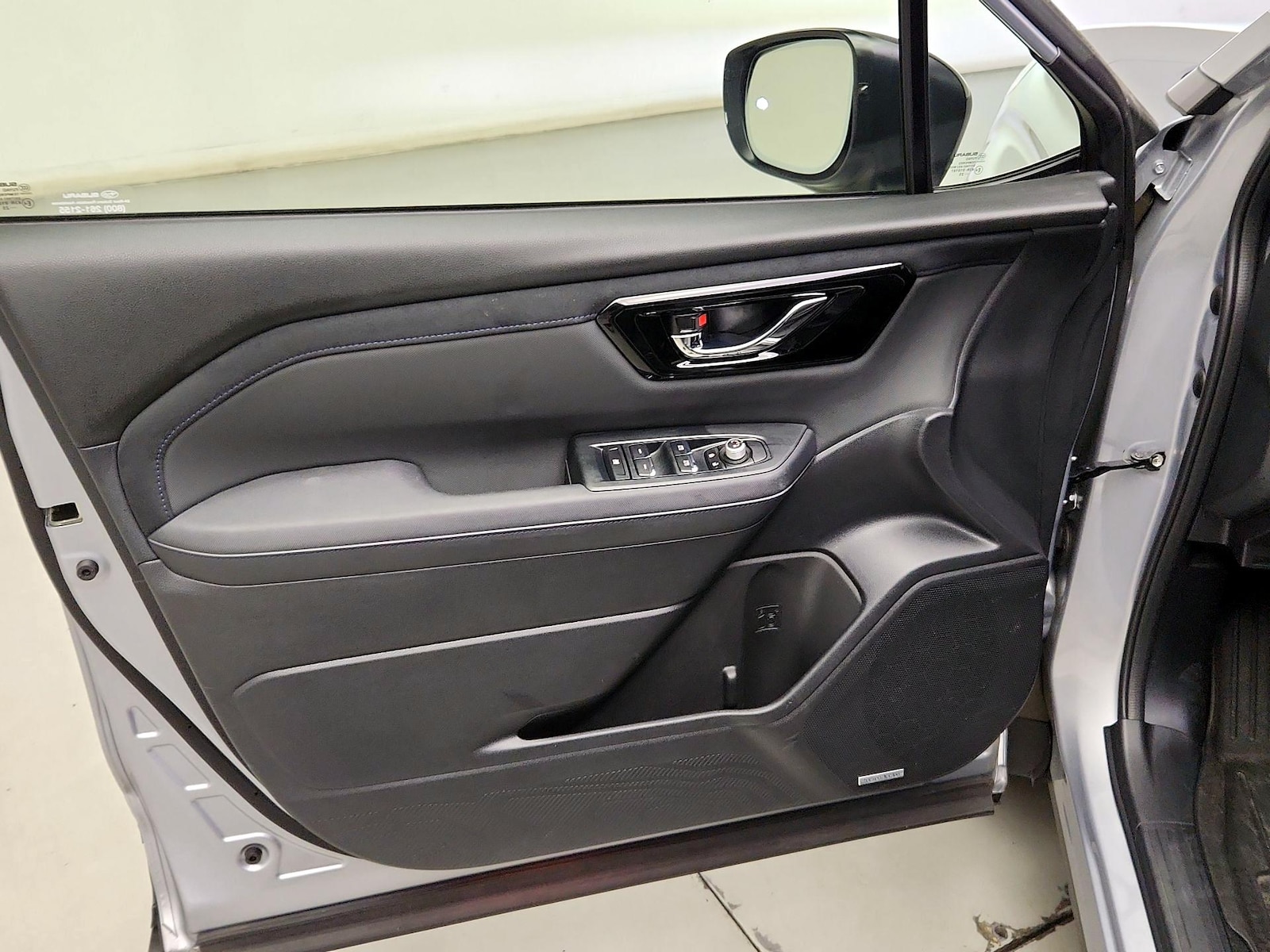 2025 Subaru Forester Limited - Photo 11