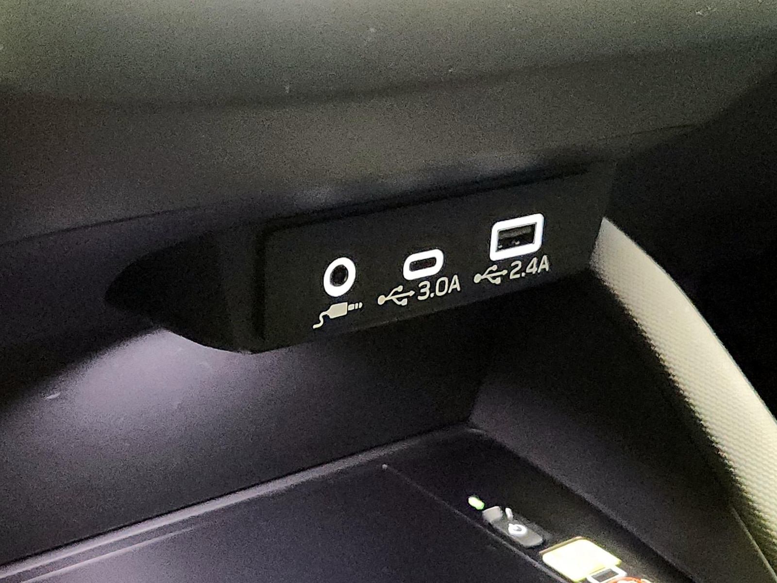 2025 Subaru Forester Limited - Photo 18