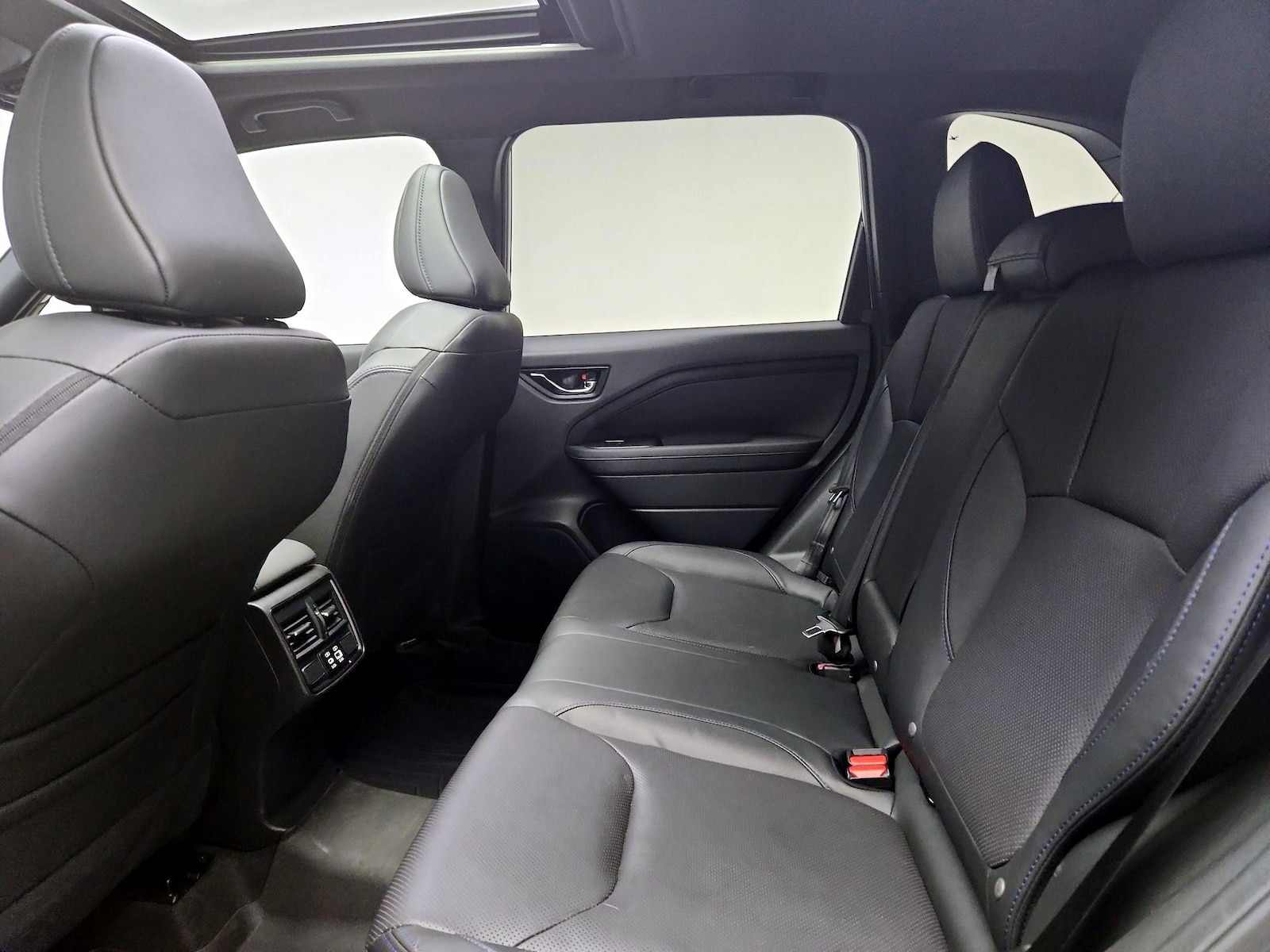 2025 Subaru Forester Limited - Photo 20