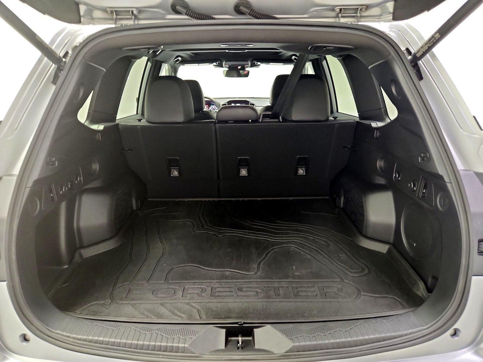 2025 Subaru Forester Limited - Photo 21