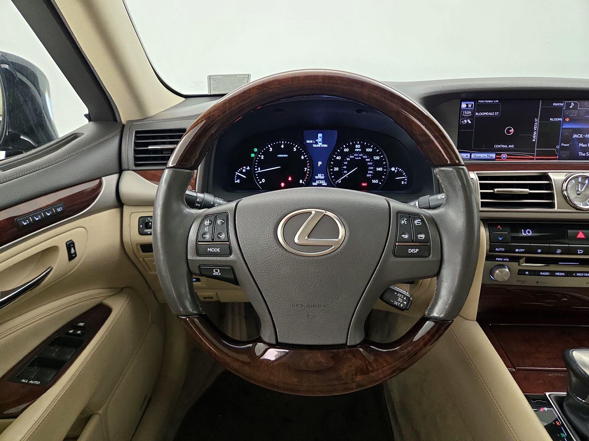 Thumbnail: 2014 Lexus LS - 10
