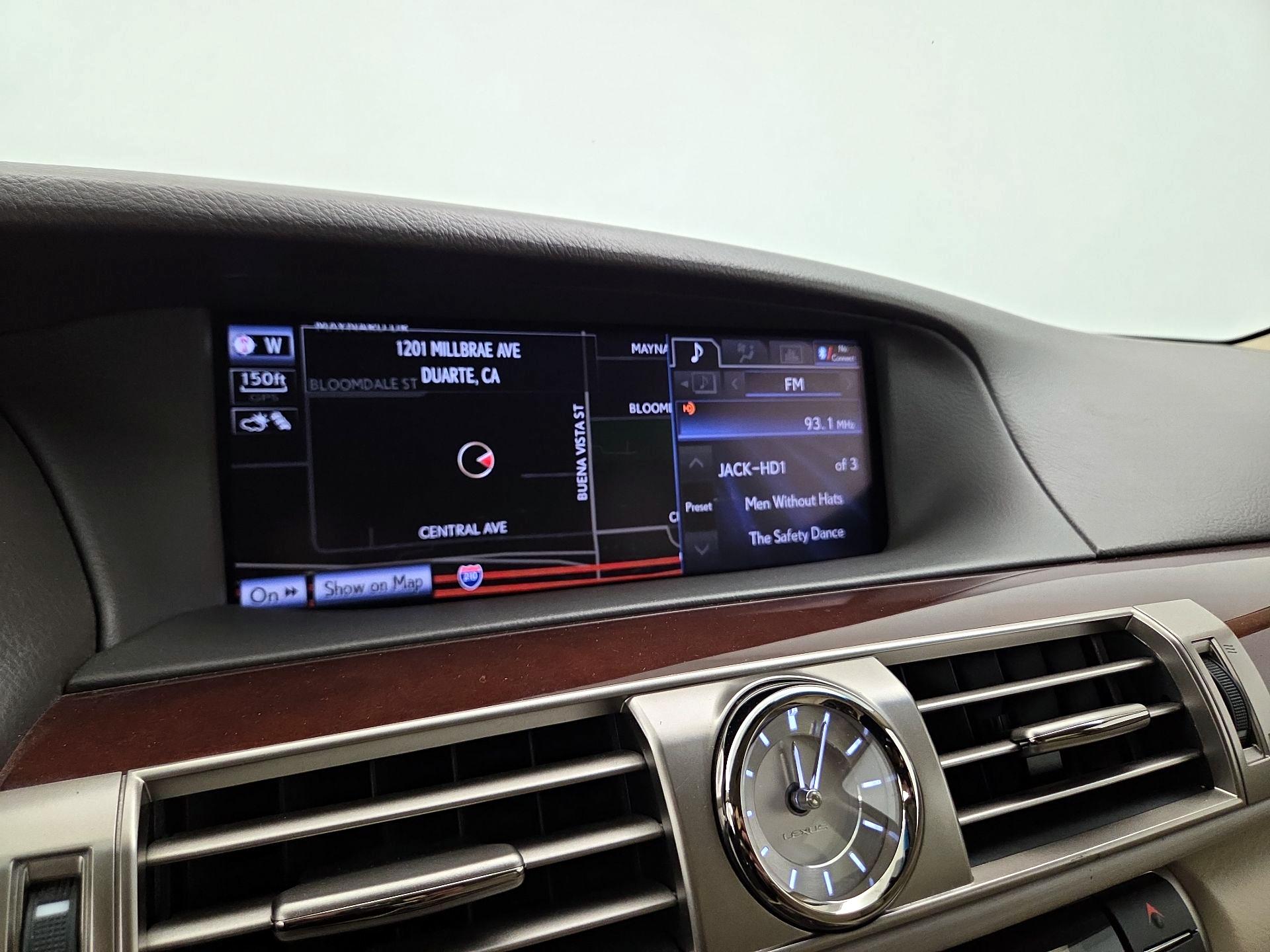 Thumbnail: 2014 Lexus LS - 14