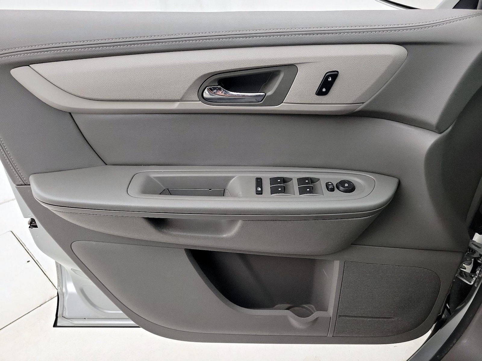 2017 Chevrolet Traverse 1LT - Photo 13