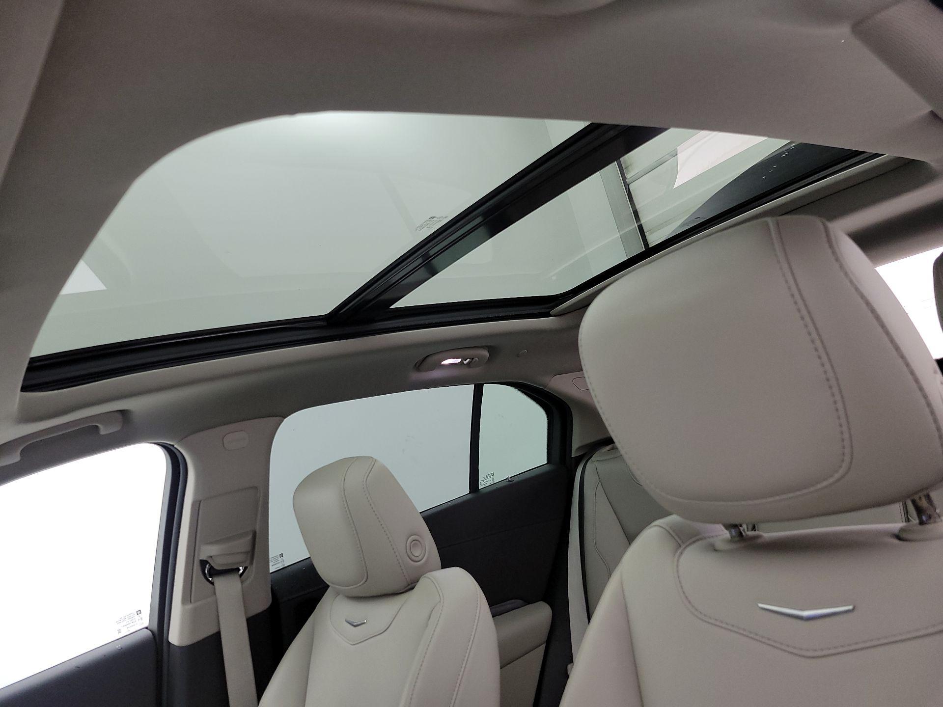 Thumbnail: 2023 Cadillac XT4 - 20