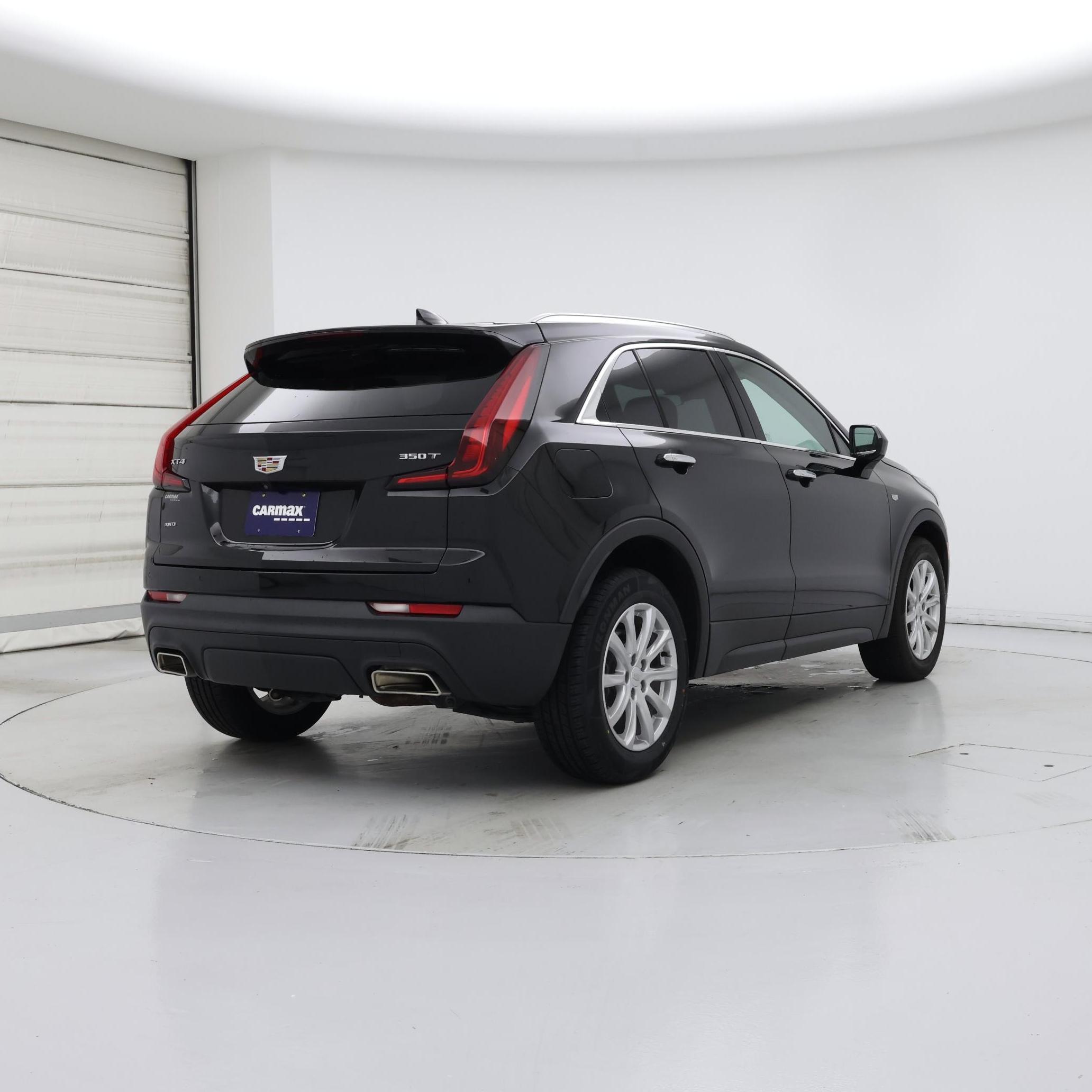 Thumbnail: 2023 Cadillac XT4 - 8