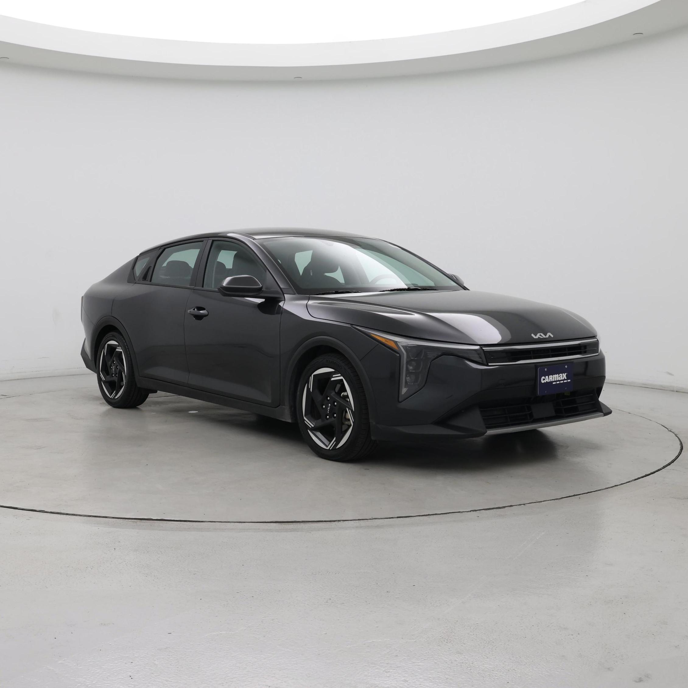 Gray 2025 Kia K4 Sedan Front-Wheel Drive Automatic