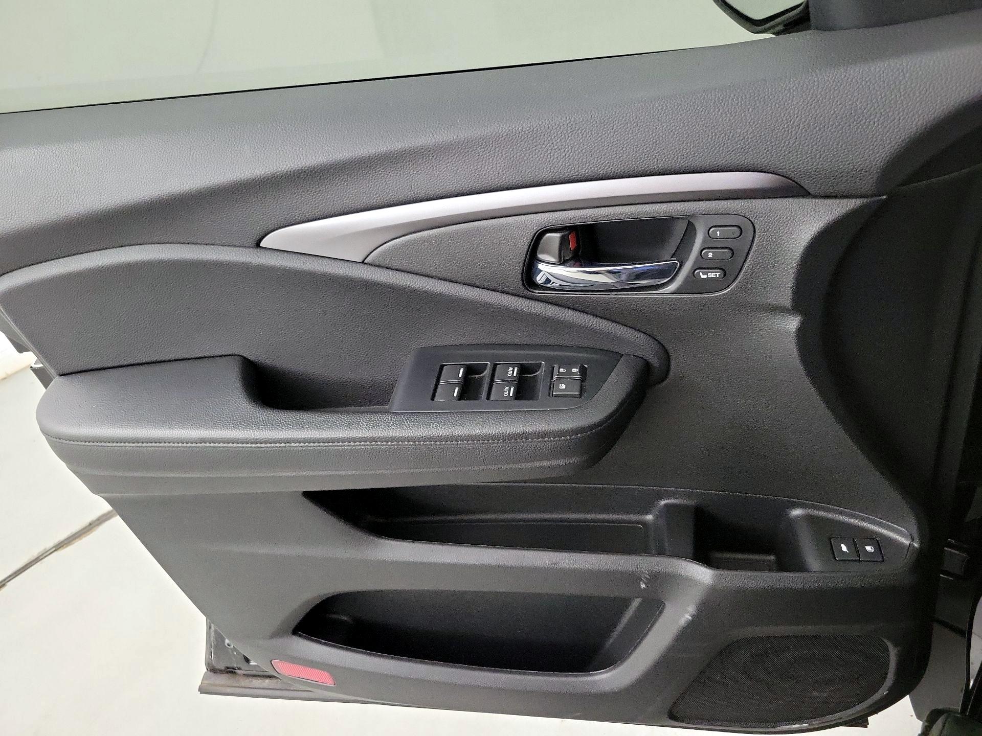 Thumbnail: 2022 Honda Pilot - 12
