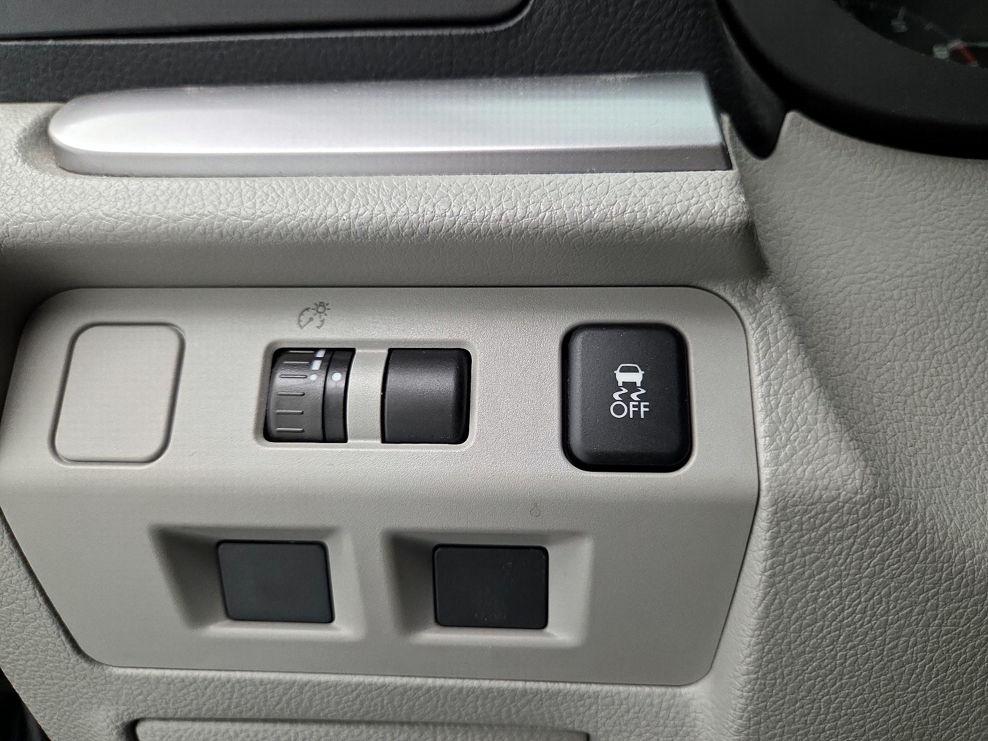 Thumbnail: 2015 Subaru Forester - 13