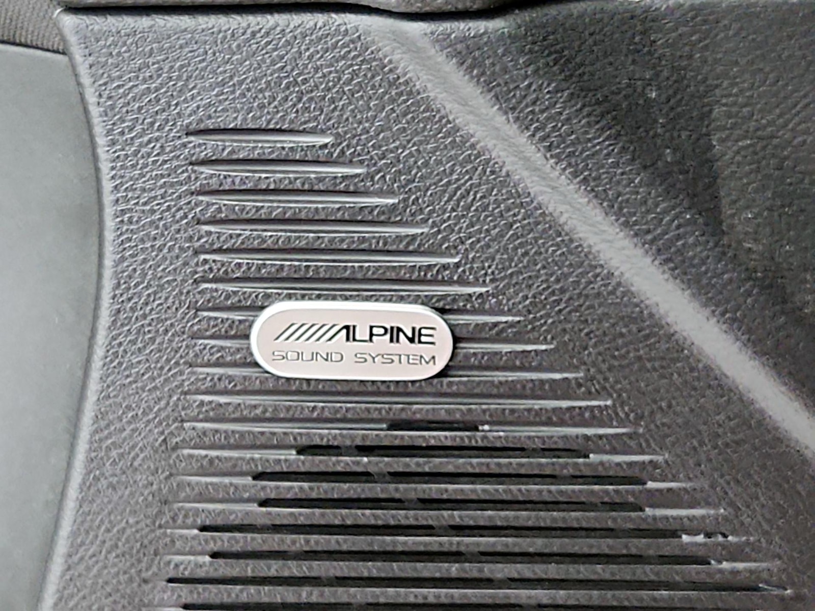 2023 Dodge Challenger R/T - Photo 24
