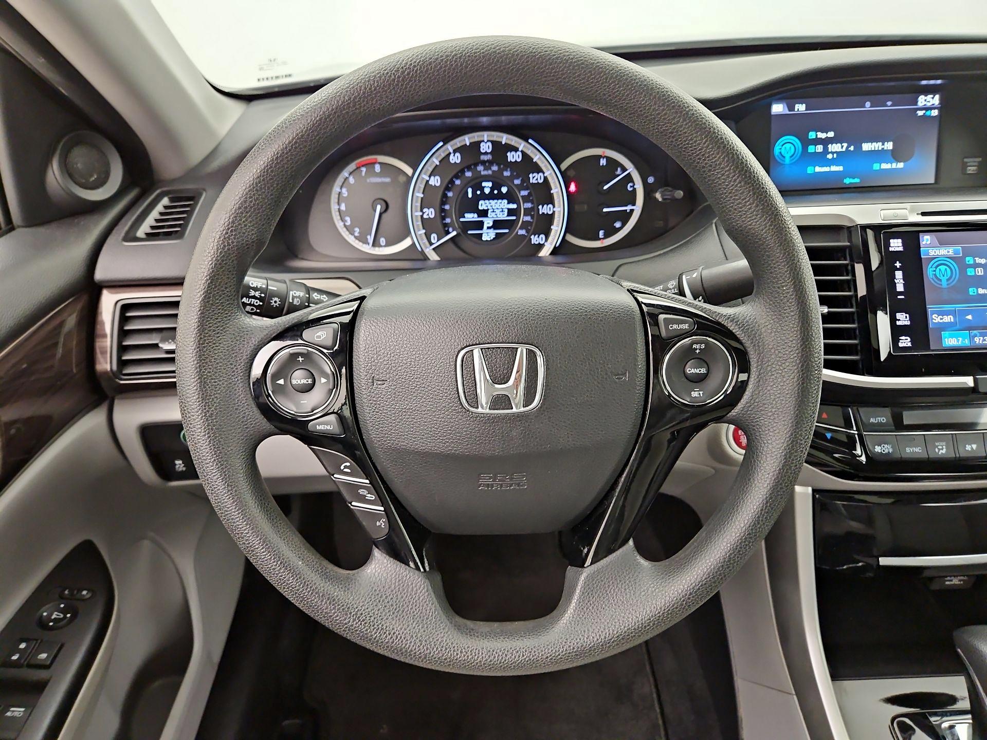 Thumbnail: 2017 Honda Accord - 10