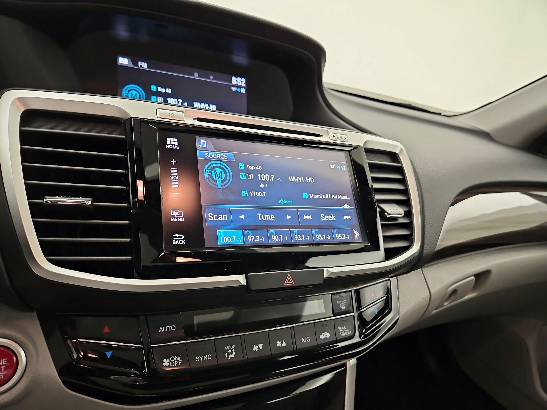 Thumbnail: 2017 Honda Accord - 15