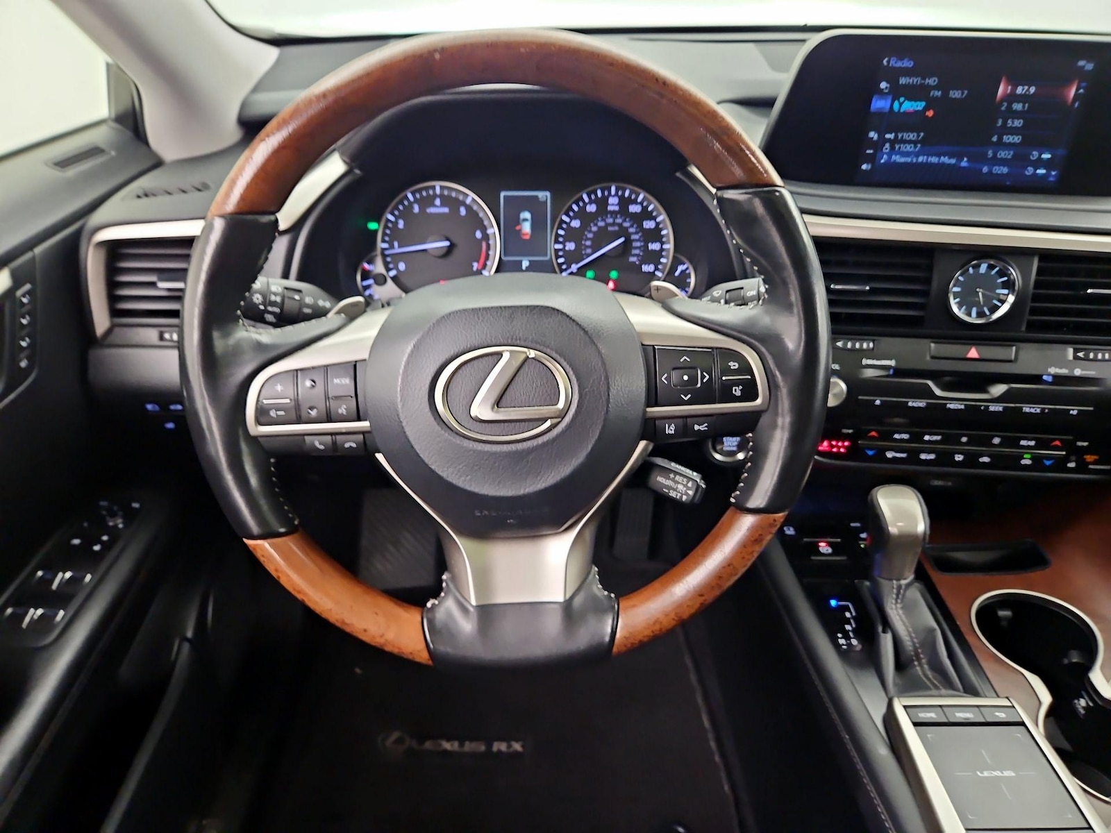 2022 Lexus RX 350 - Photo 11