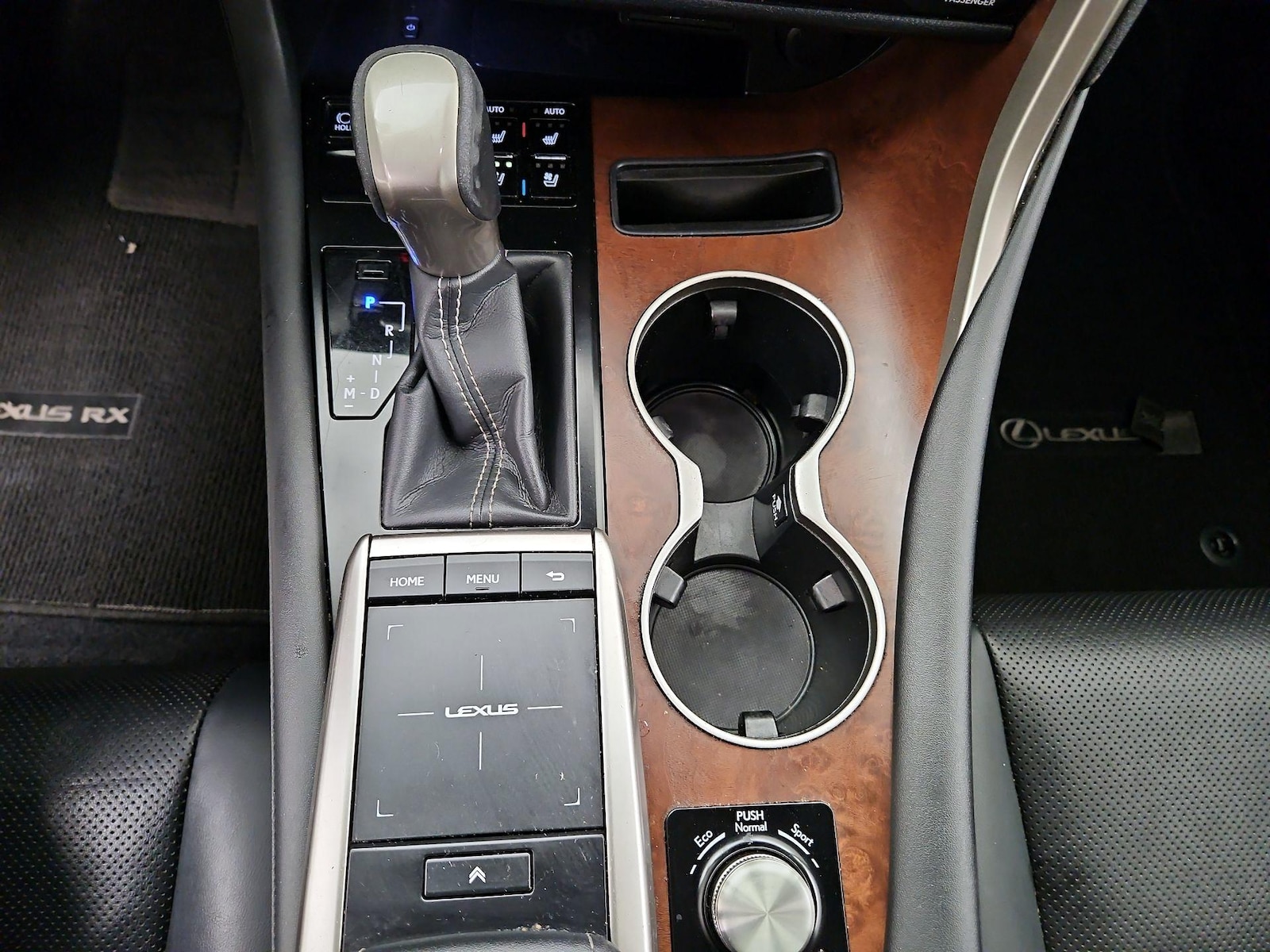 2022 Lexus RX 350 - Photo 18