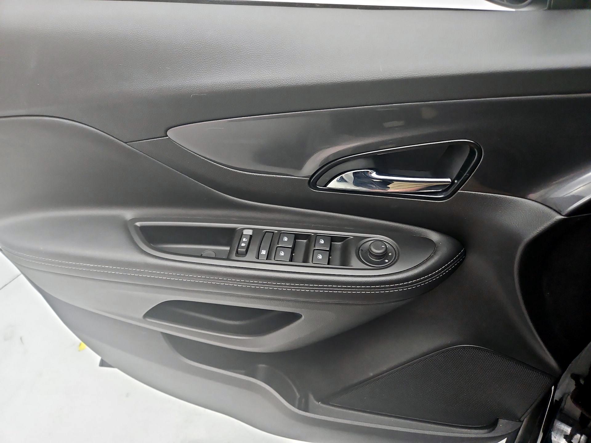Thumbnail: 2021 Buick Encore - 12