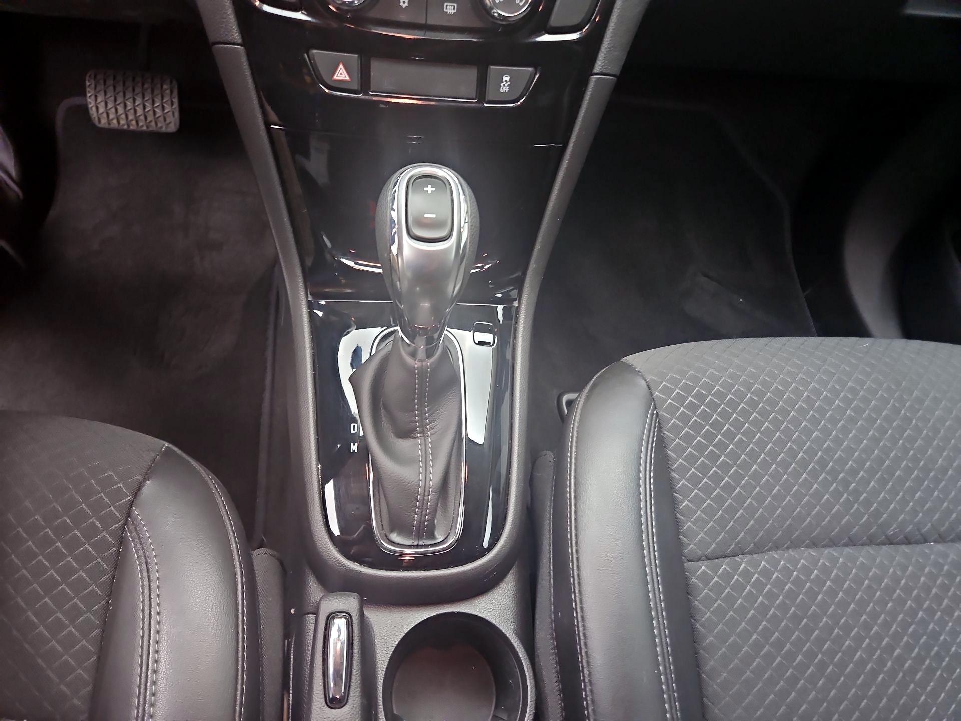 Thumbnail: 2021 Buick Encore - 17