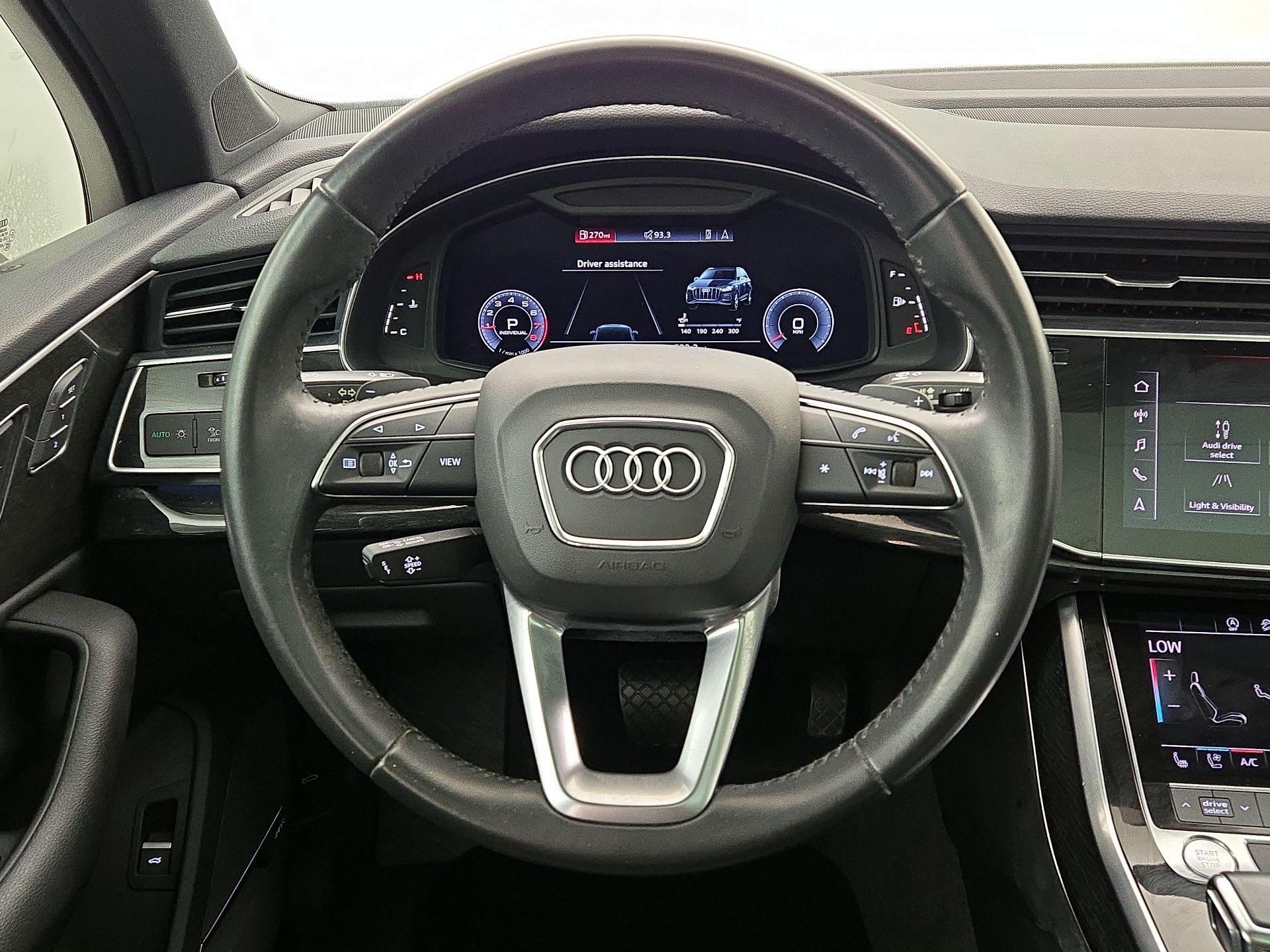 Thumbnail: 2020 Audi Q7 - 10