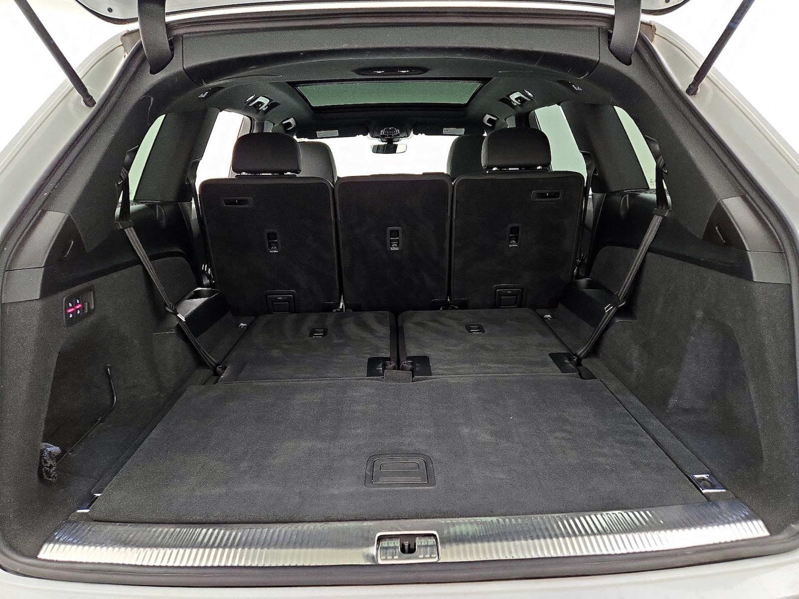 2020 Audi Q7 Premium Plus - Photo 24
