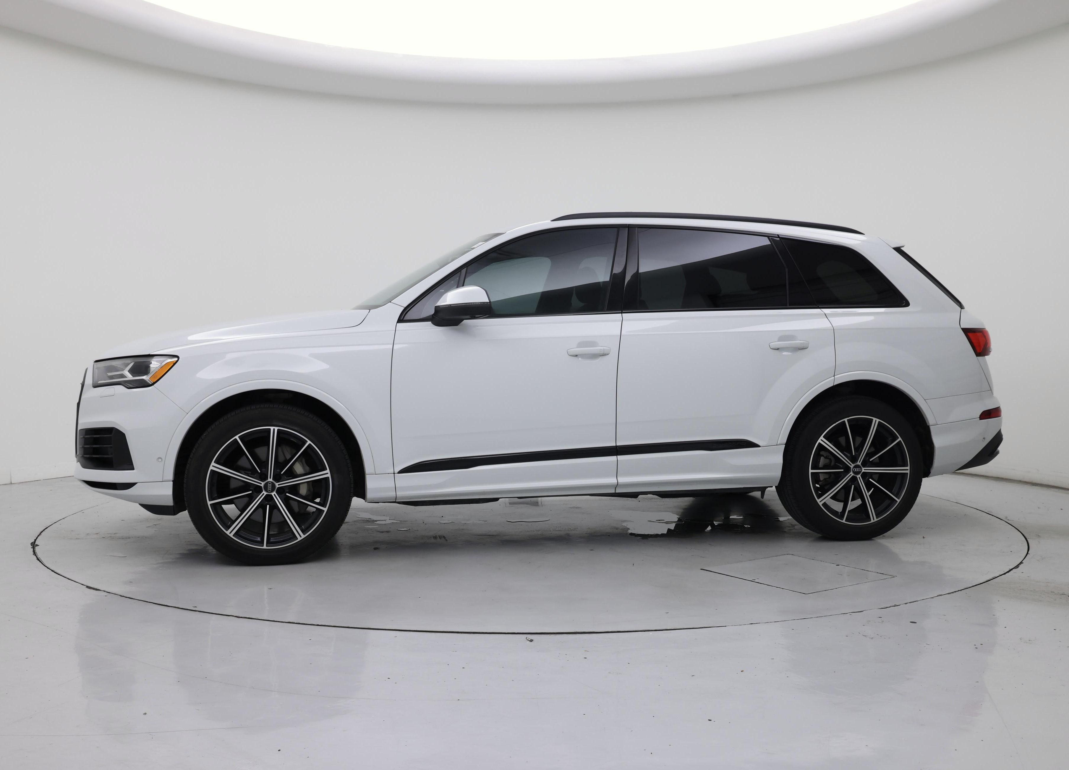 Thumbnail: 2020 Audi Q7 - 3