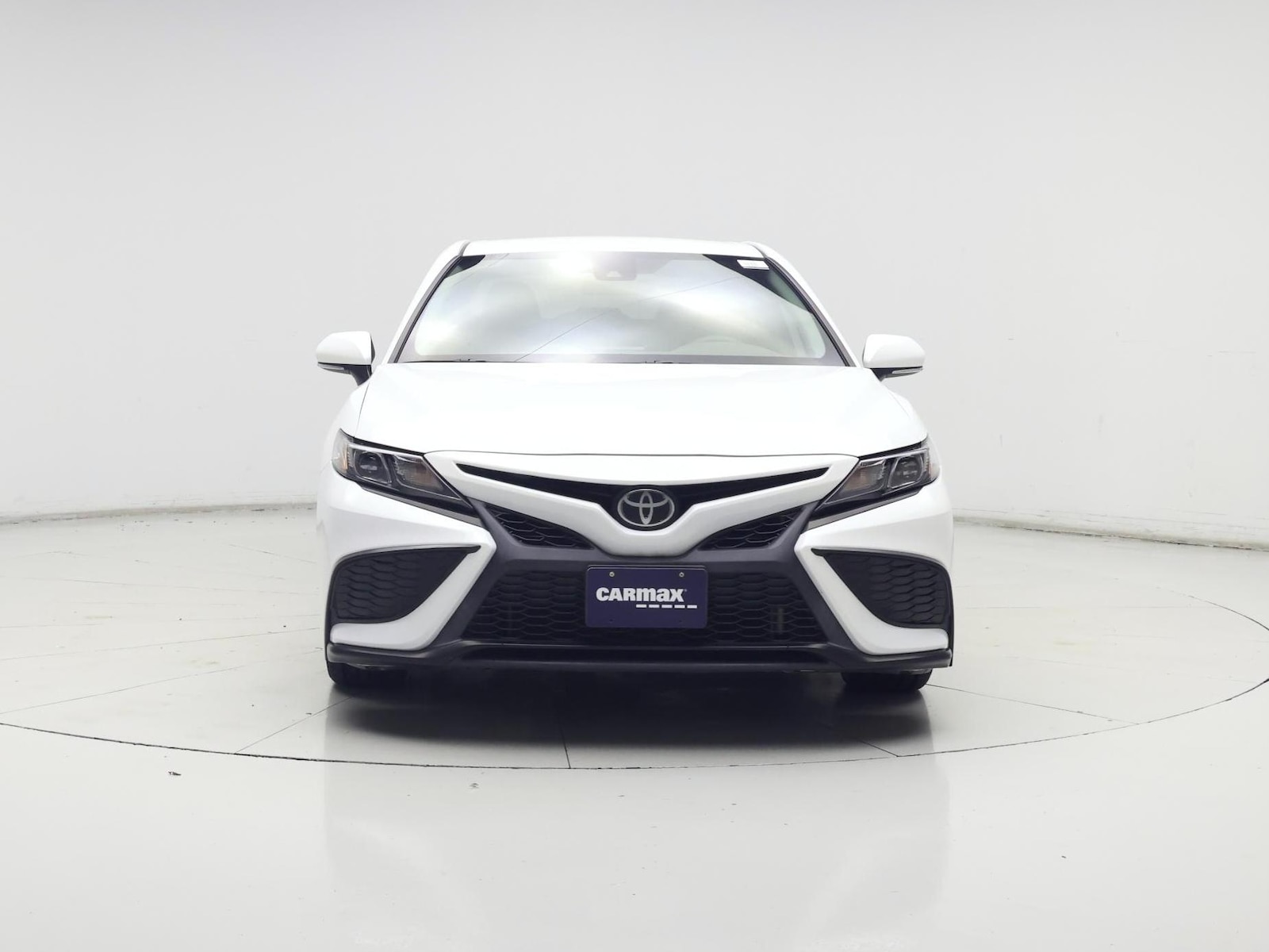 2022 Toyota Camry SE - Photo 6