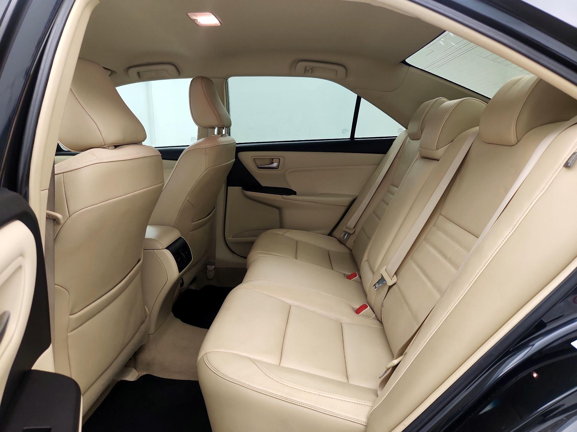 Thumbnail: 2015 Toyota Camry - 19