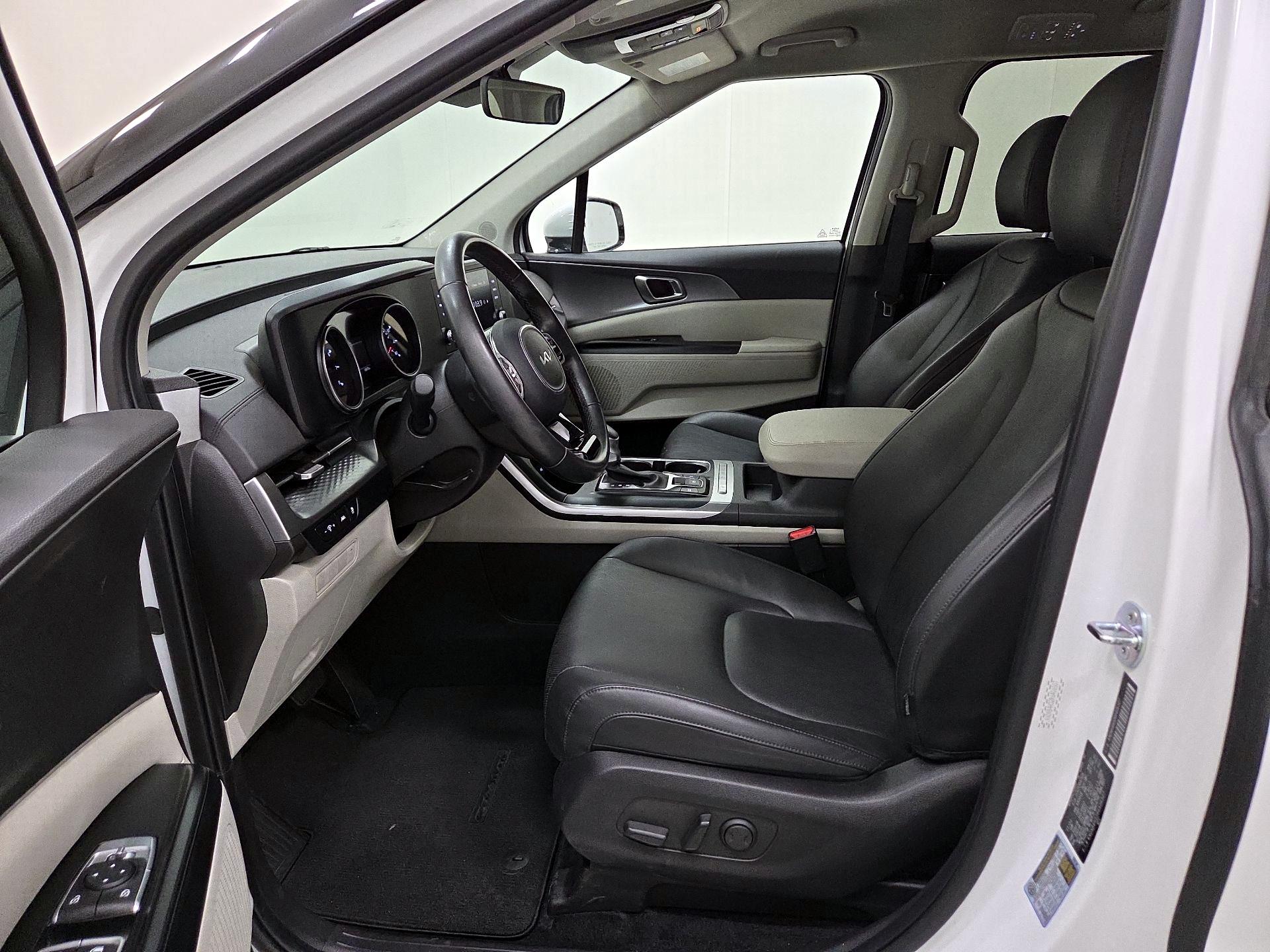 Thumbnail: 2024 Kia Carnival - 11