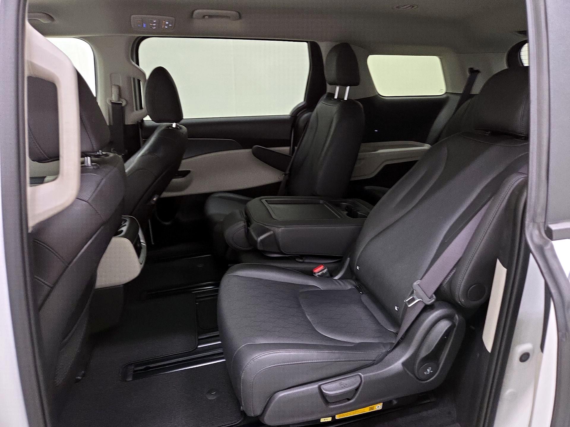 Thumbnail: 2024 Kia Carnival - 19