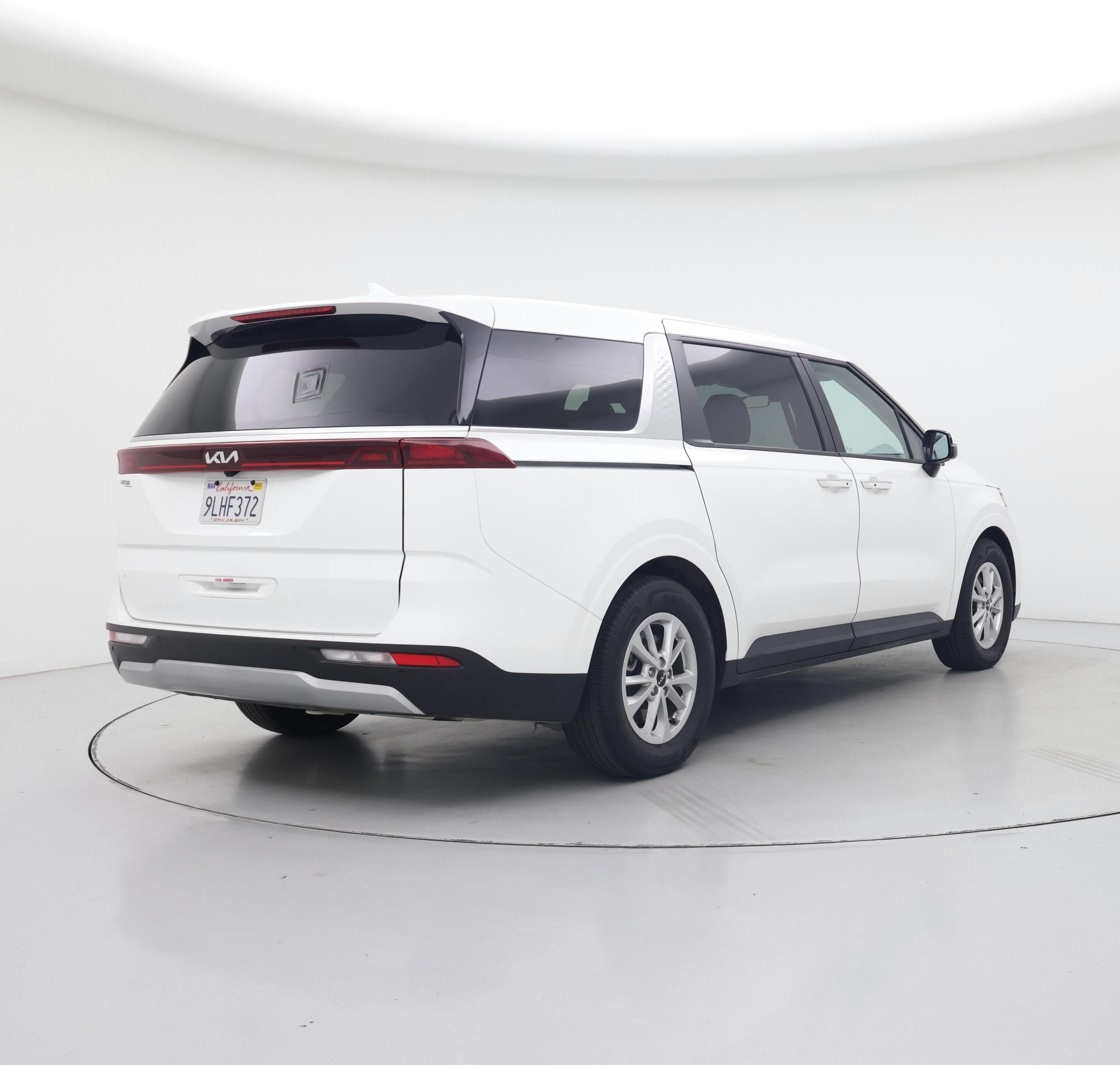Thumbnail: 2024 Kia Carnival - 8
