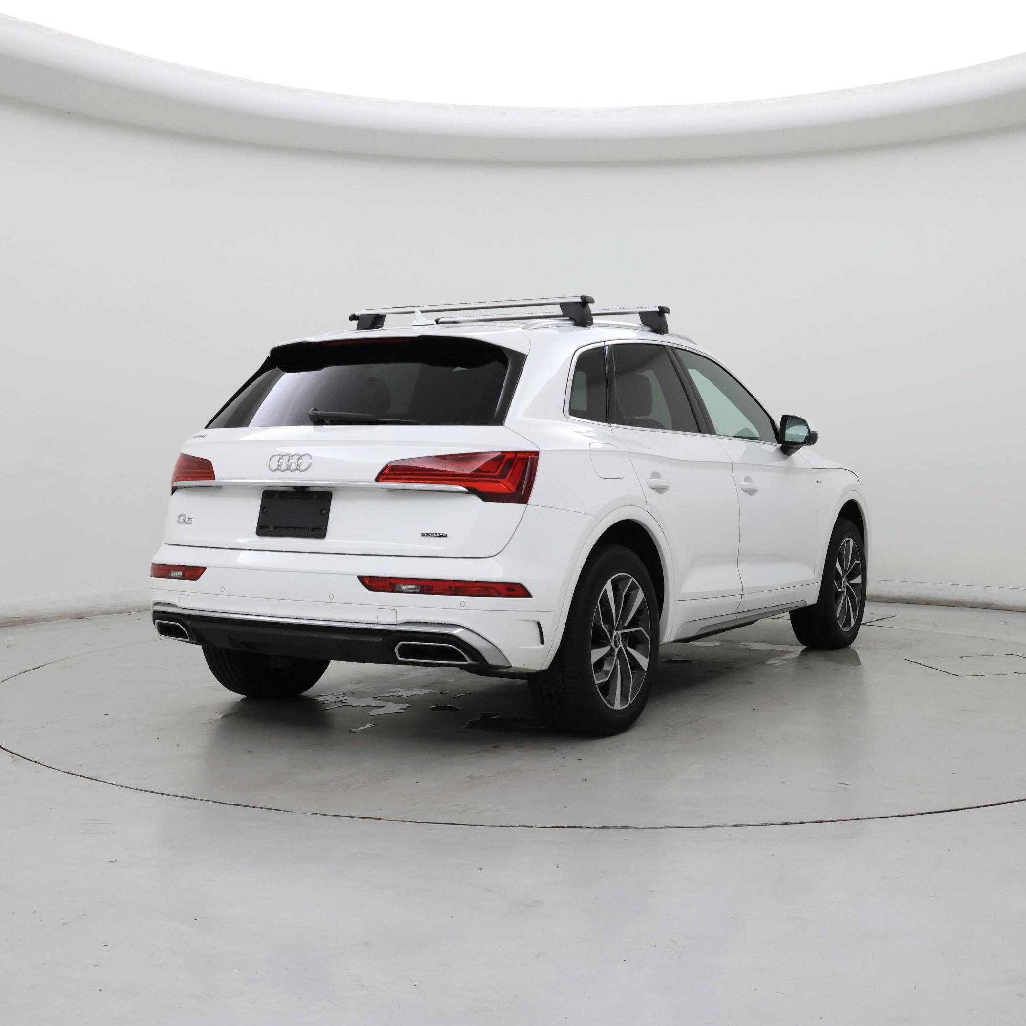 Thumbnail: 2023 Audi Q5 - 8