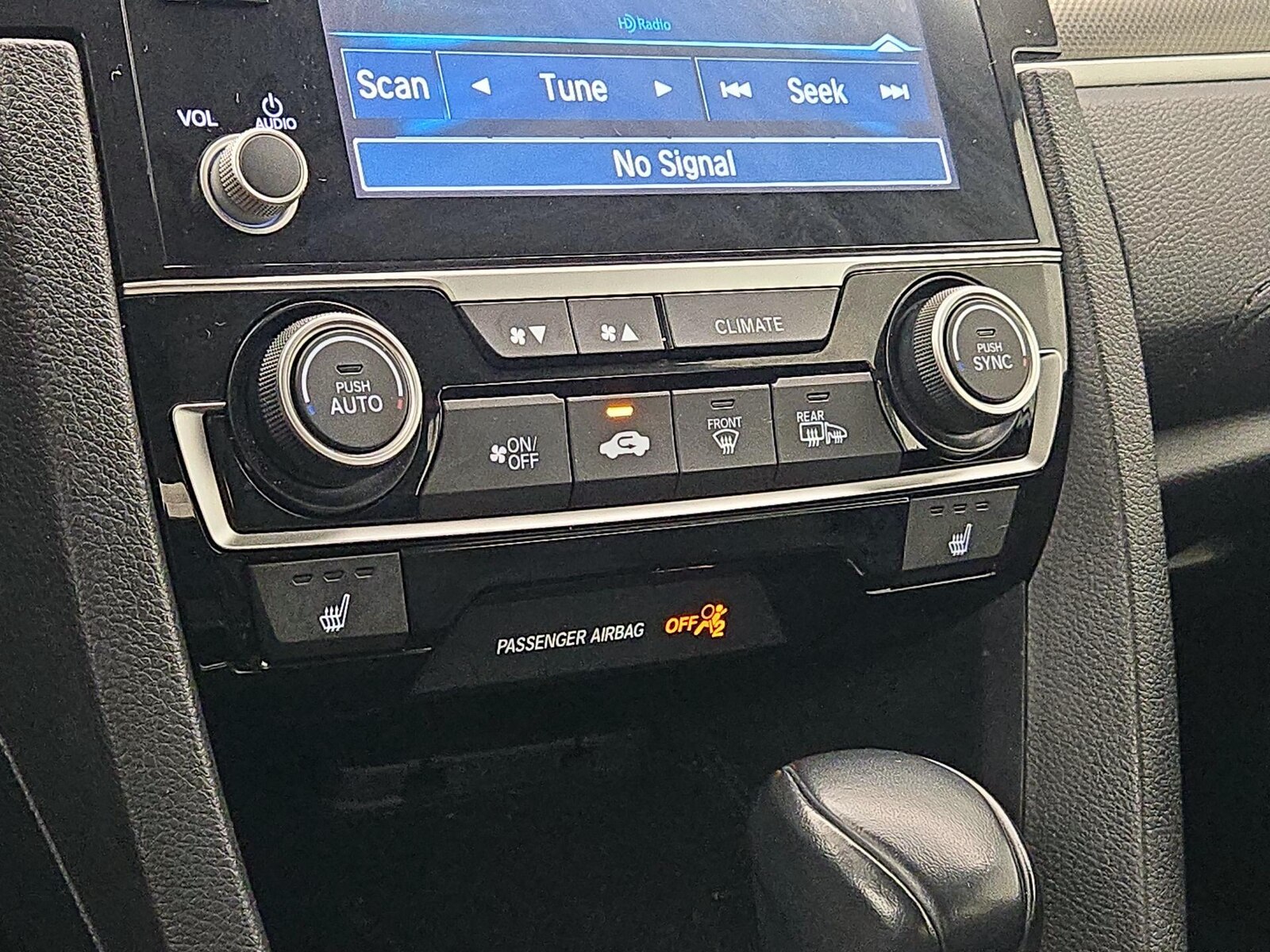 2019 Honda Civic EX-L - Photo 17