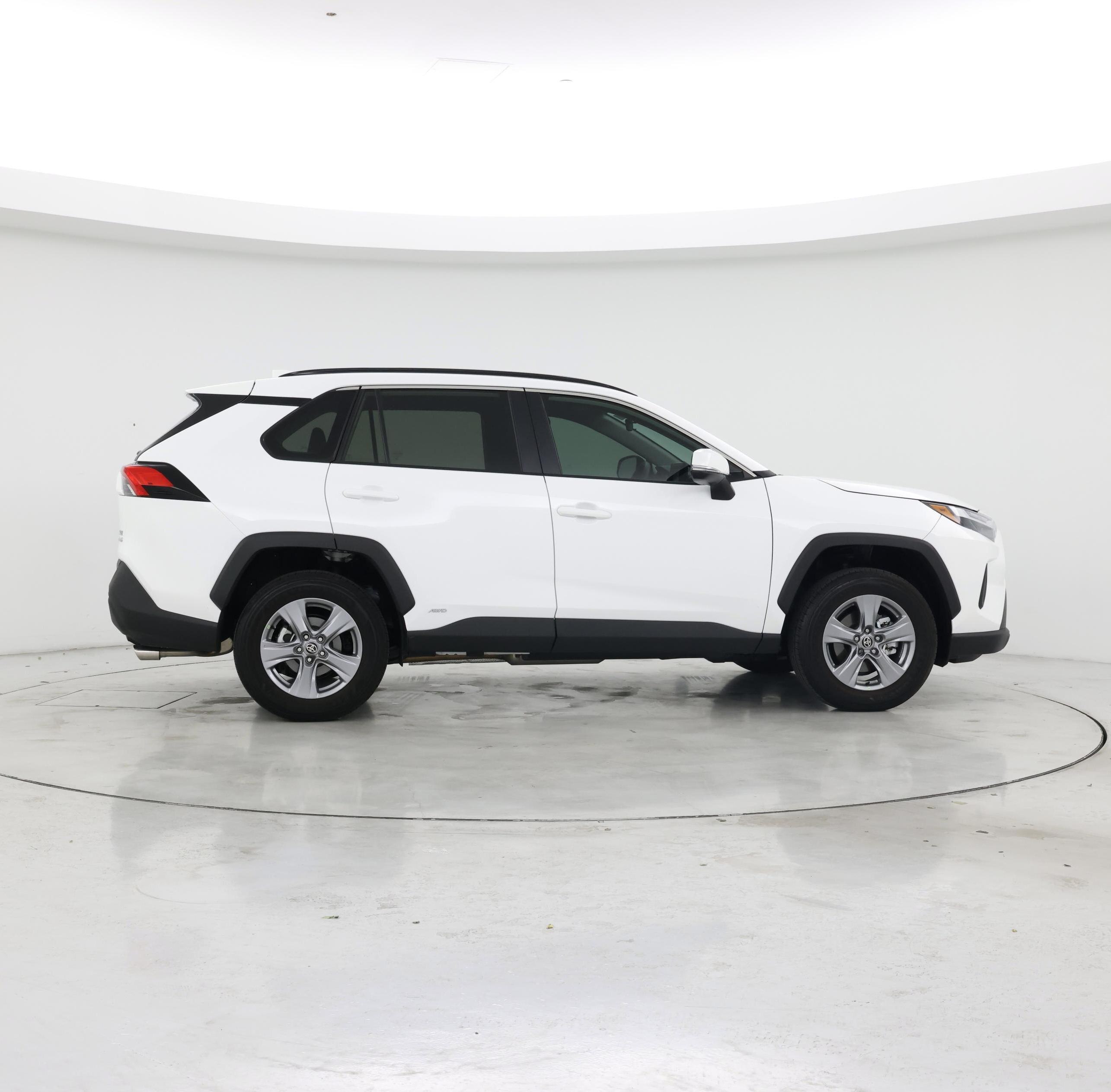 Thumbnail: 2022 Toyota RAV4 - 7