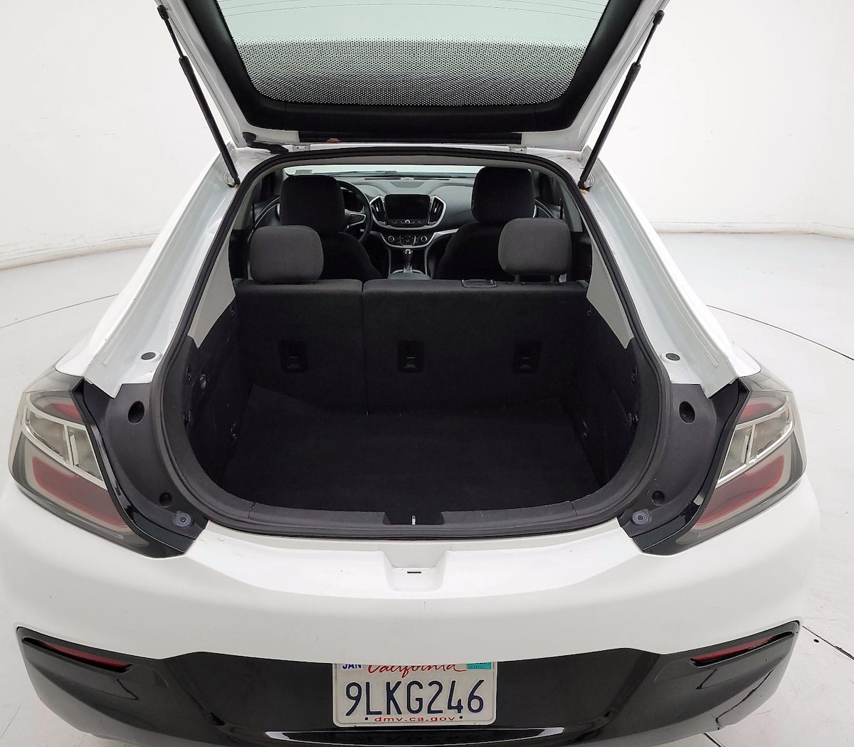 Trunk/Cargo (Seats Up)