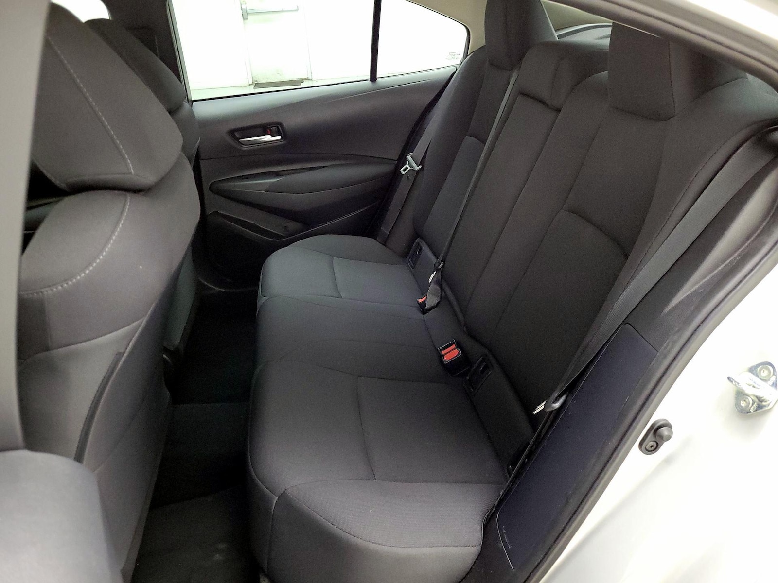 2021 Toyota Corolla LE - Photo 21