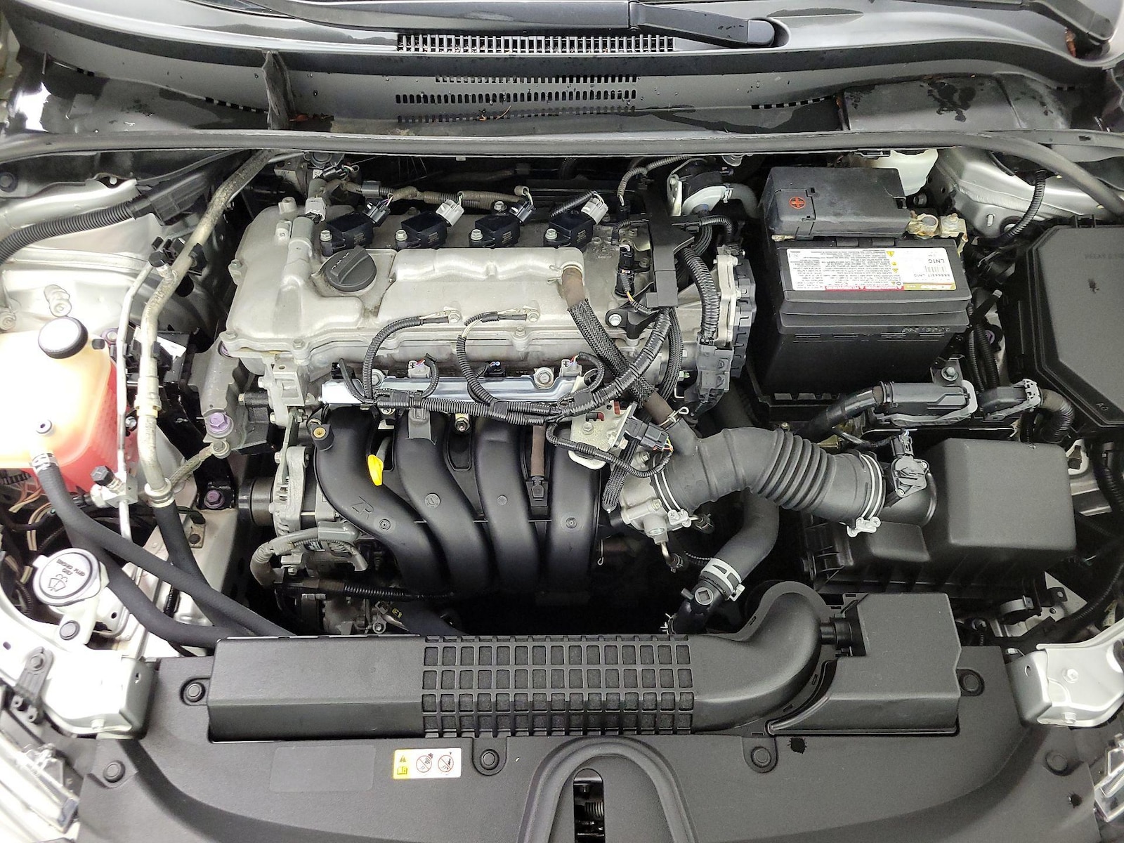 2021 Toyota Corolla LE - Photo 23