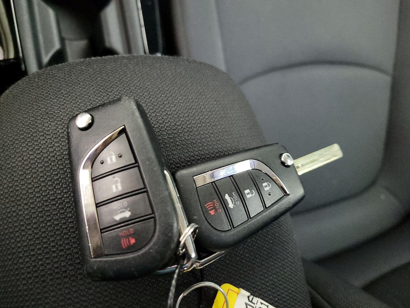 2021 Toyota Corolla LE - Photo 24