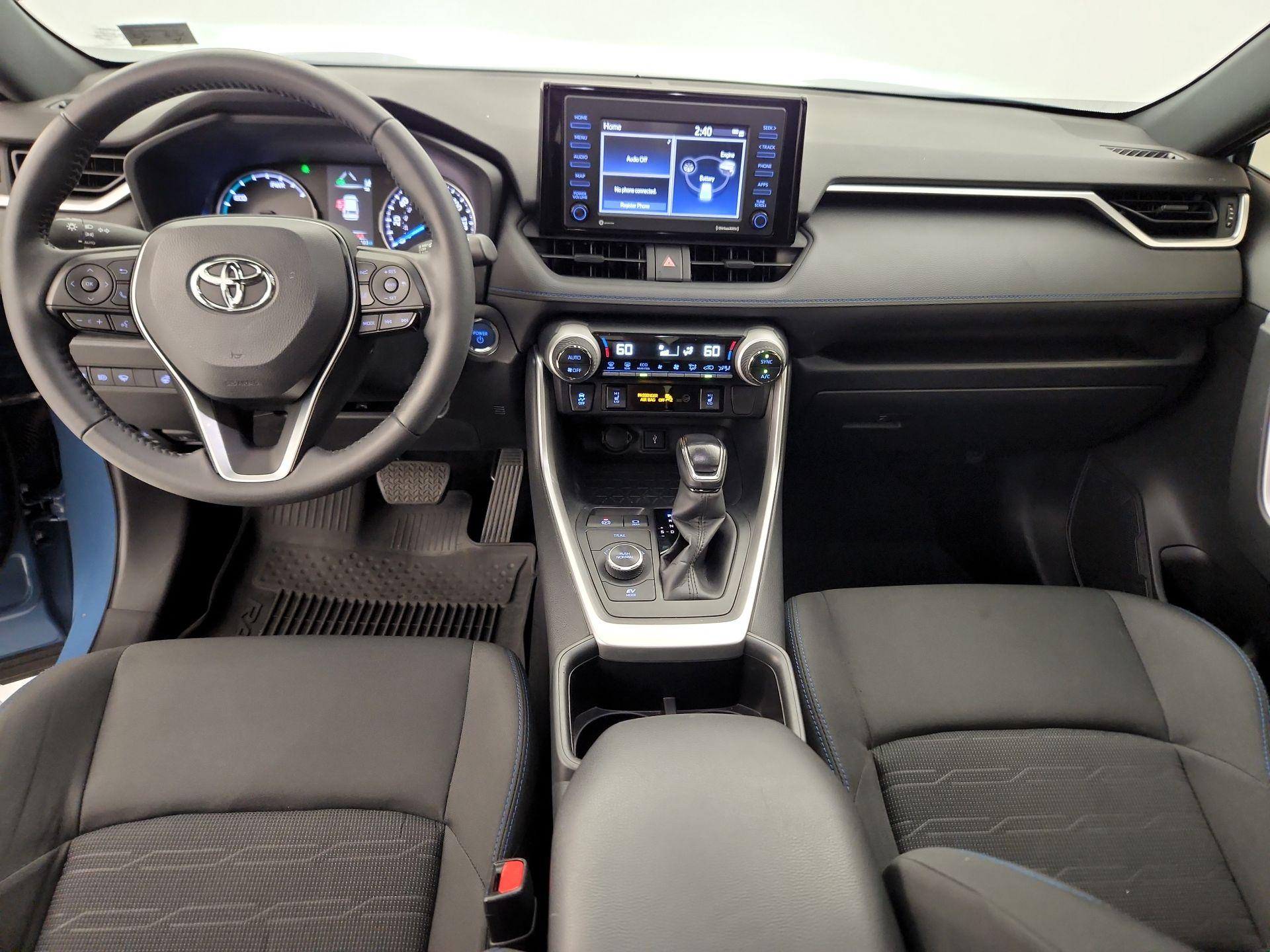 Thumbnail: 2022 Toyota RAV4 - 9