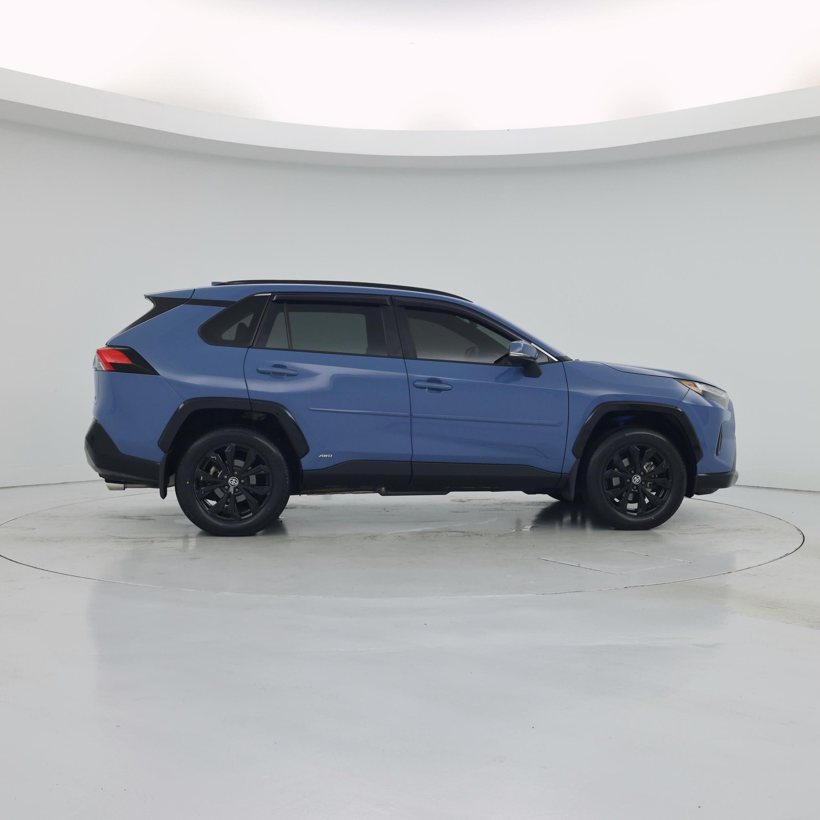Thumbnail: 2022 Toyota RAV4 - 7