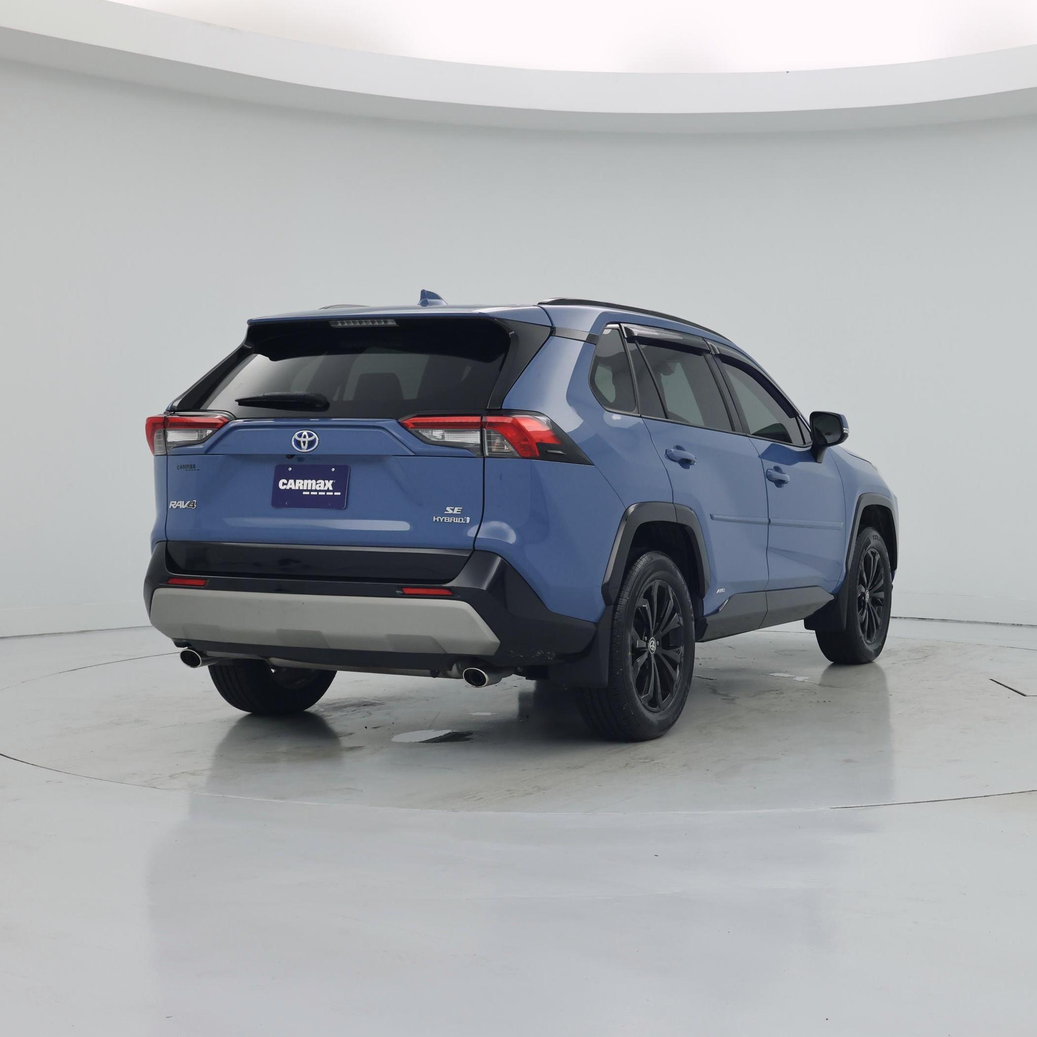 Thumbnail: 2022 Toyota RAV4 - 8