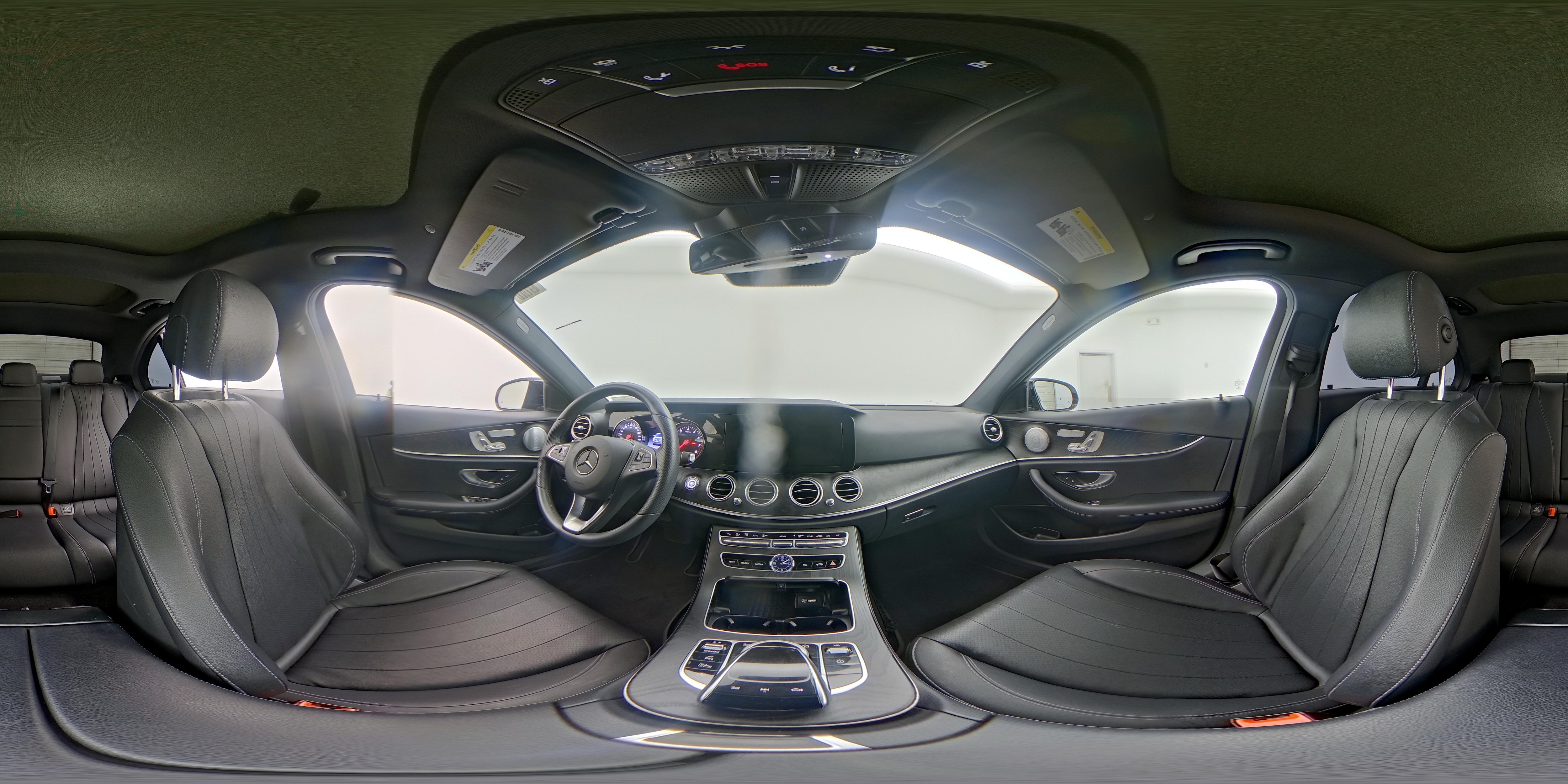 2018 Mercedes-Benz E-Class E300 - Photo 26