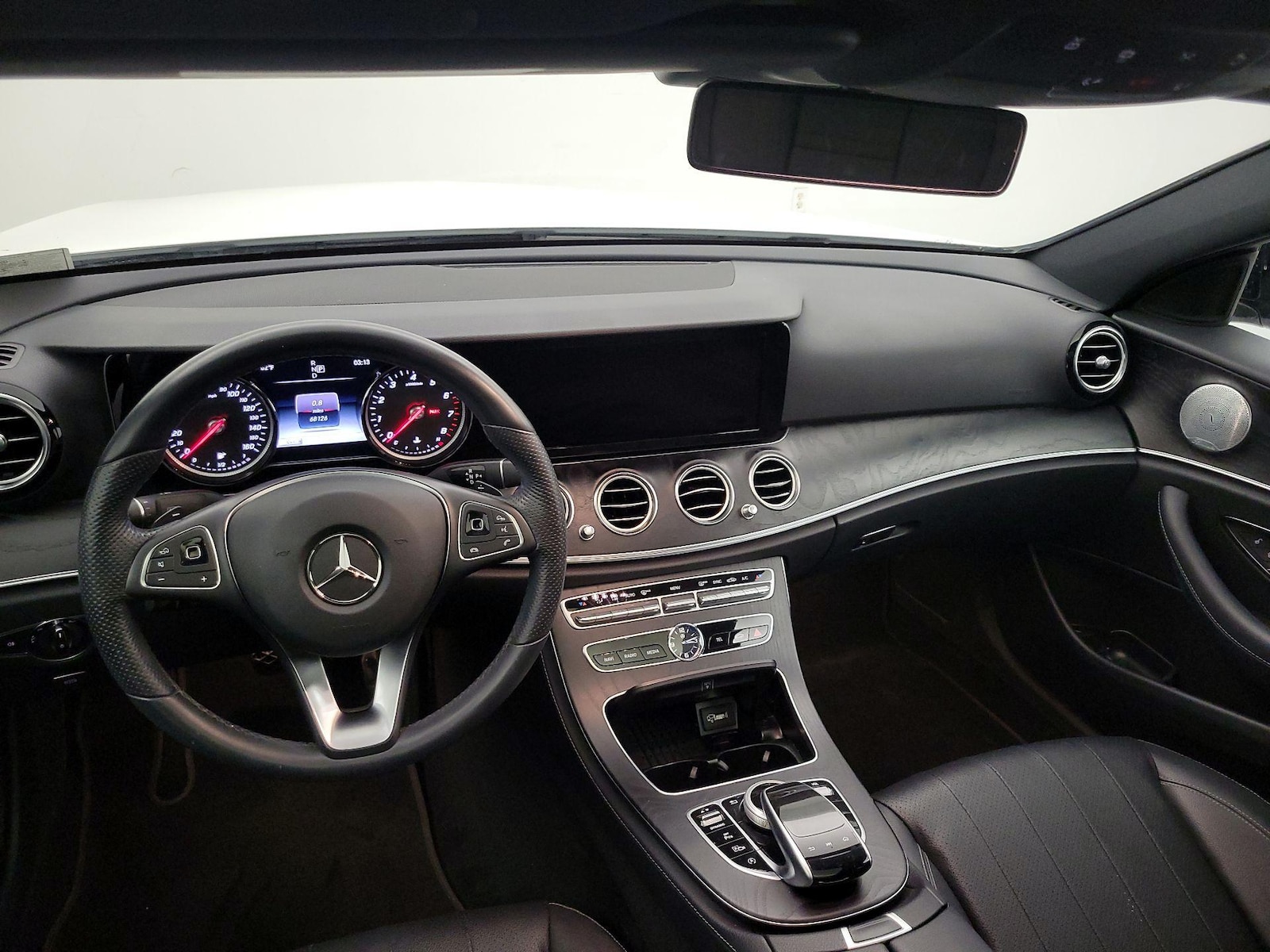 2018 Mercedes-Benz E-Class E300 - Photo 10