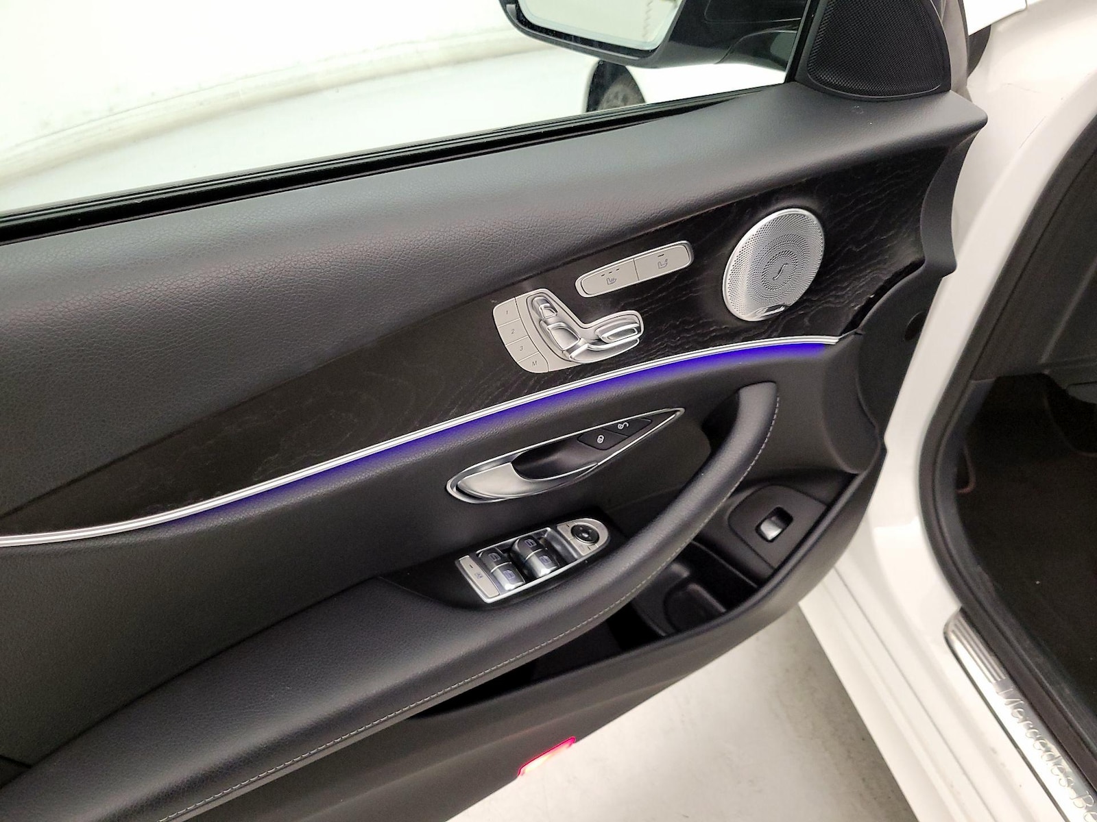 2018 Mercedes-Benz E-Class E300 - Photo 13