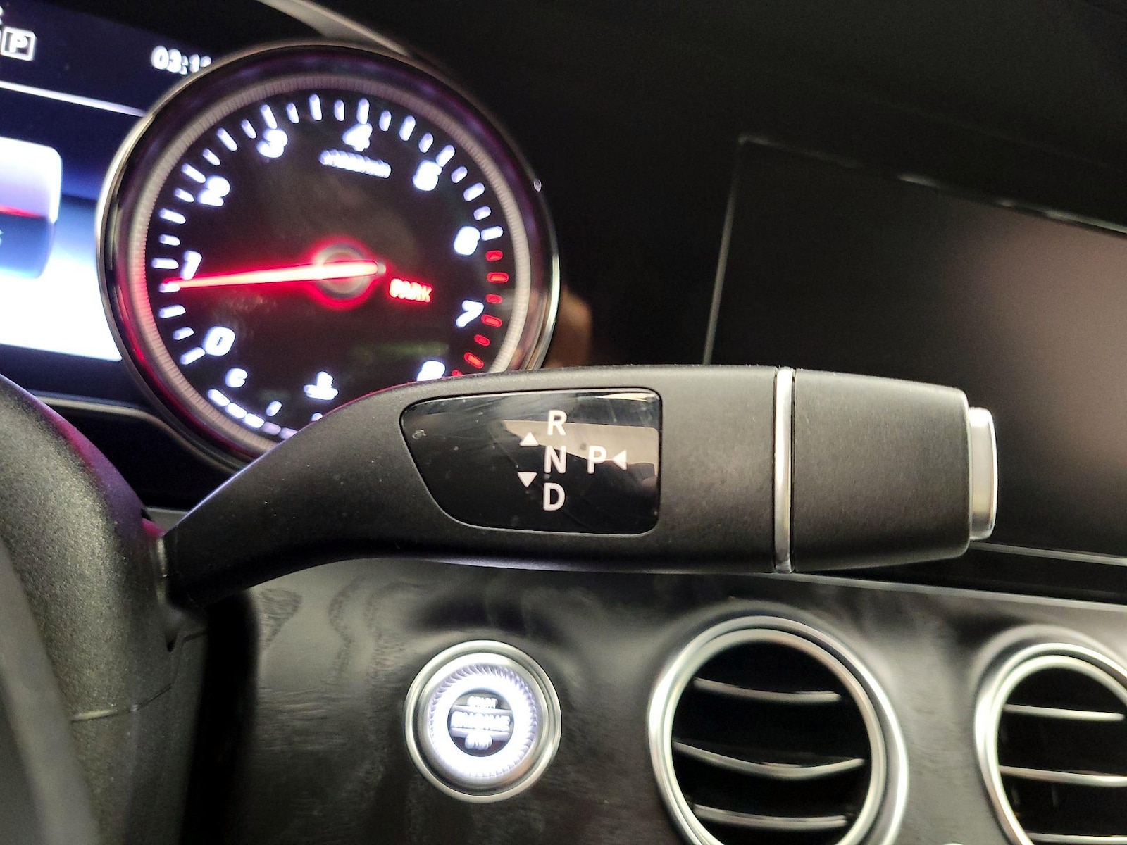 2018 Mercedes-Benz E-Class E300 - Photo 19