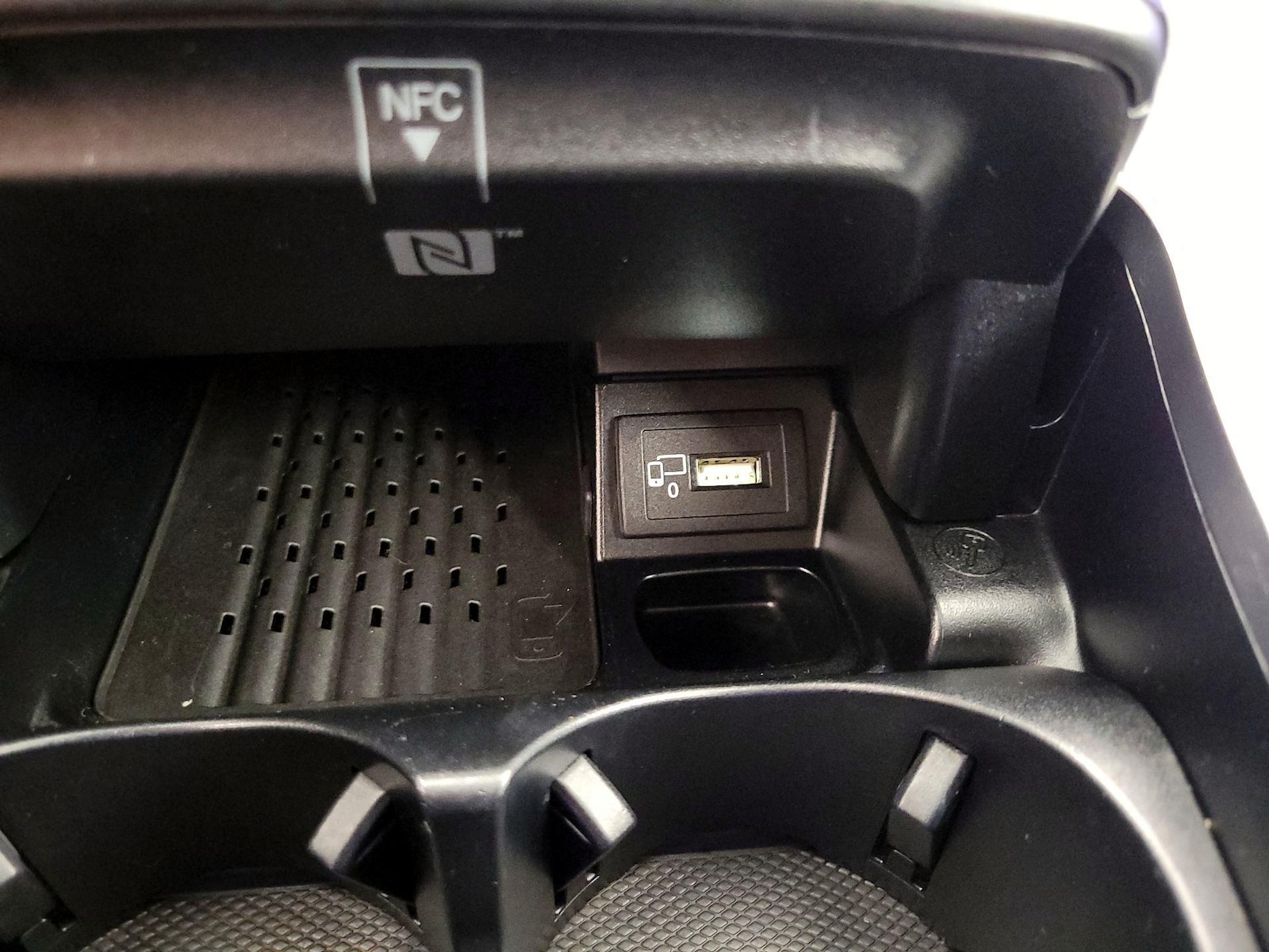 2018 Mercedes-Benz E-Class E300 - Photo 20
