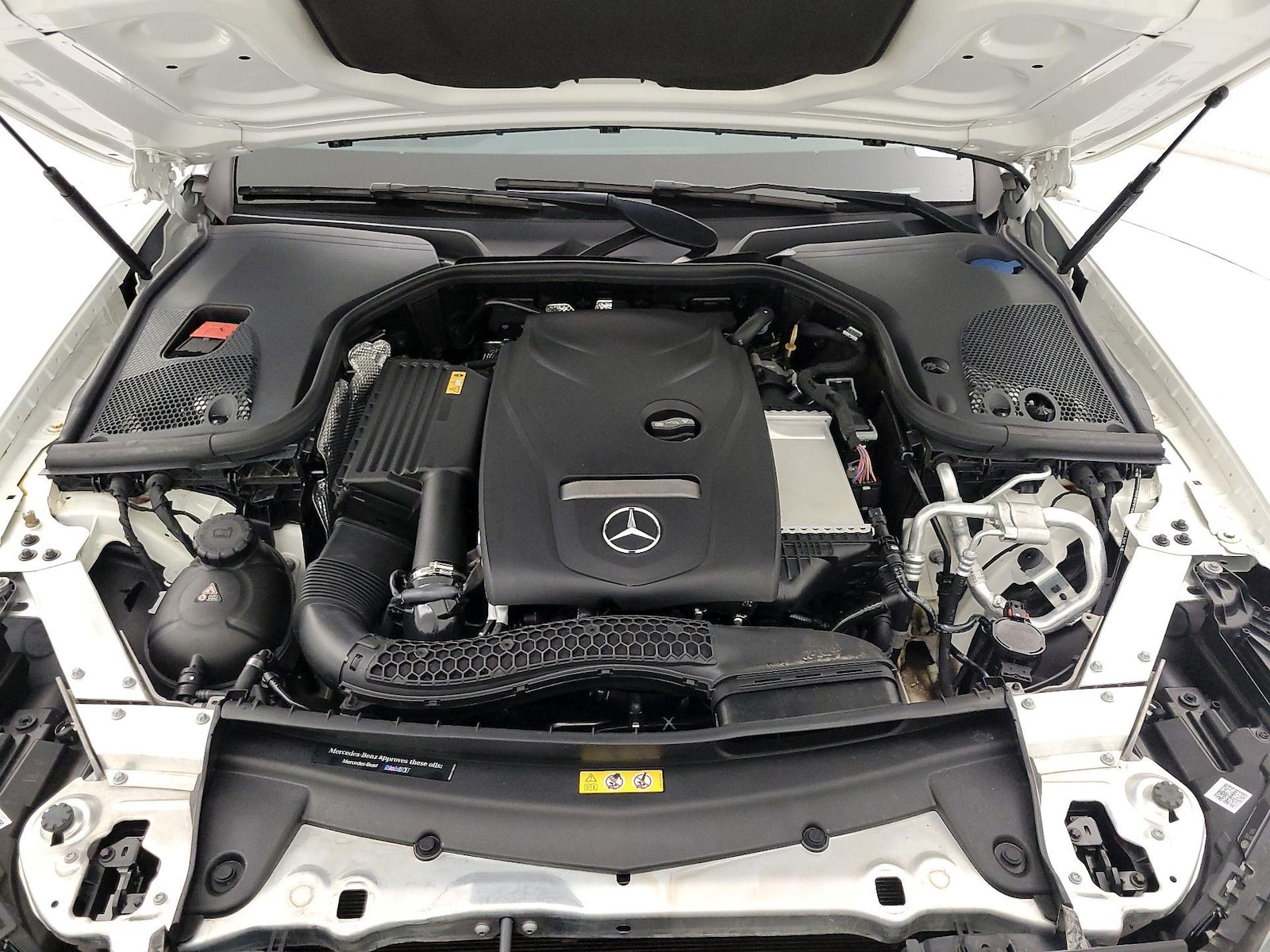 2018 Mercedes-Benz E-Class E300 - Photo 24