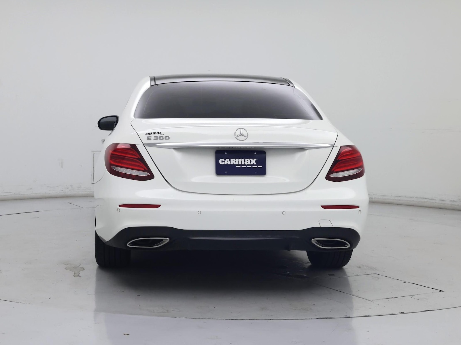 2018 Mercedes-Benz E-Class E300 - Photo 7