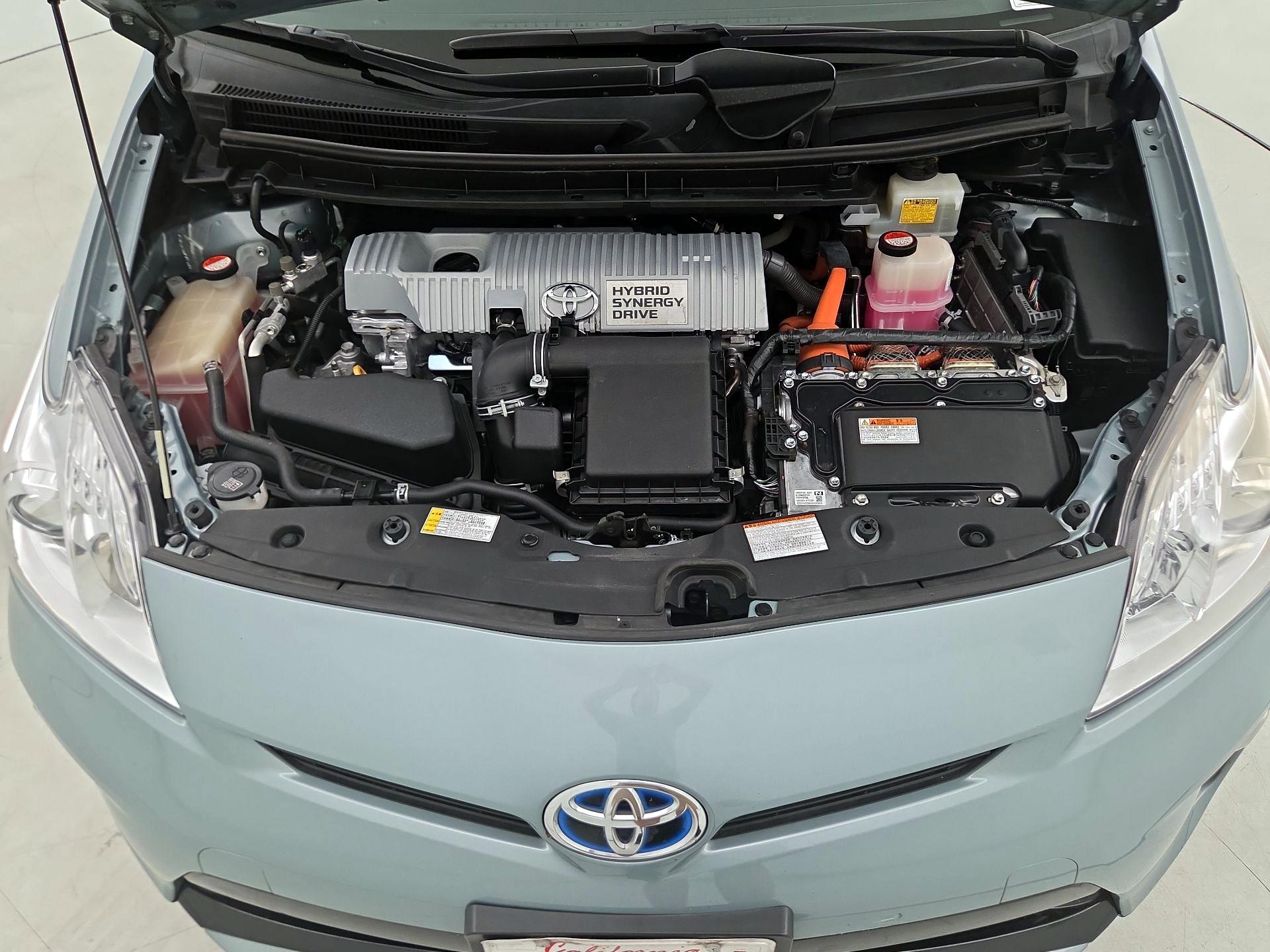 Thumbnail: 2015 Toyota Prius - 20