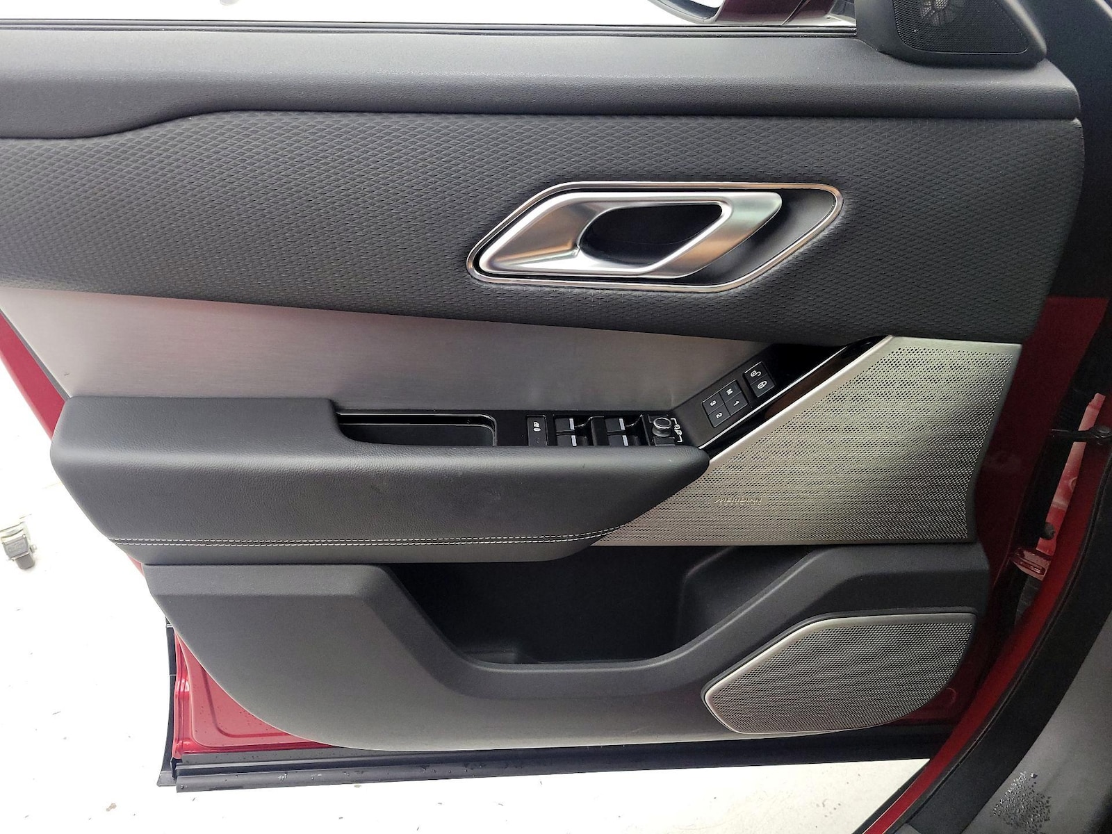 2019 Land Rover Range Rover Velar SE - Photo 13