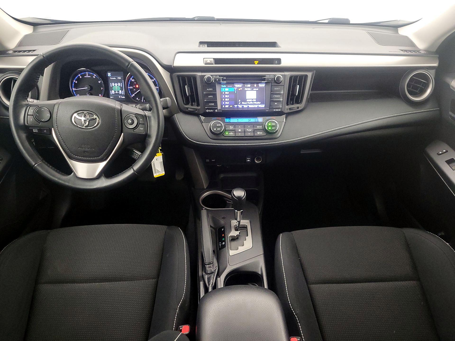 Thumbnail: 2016 Toyota RAV4 - 9