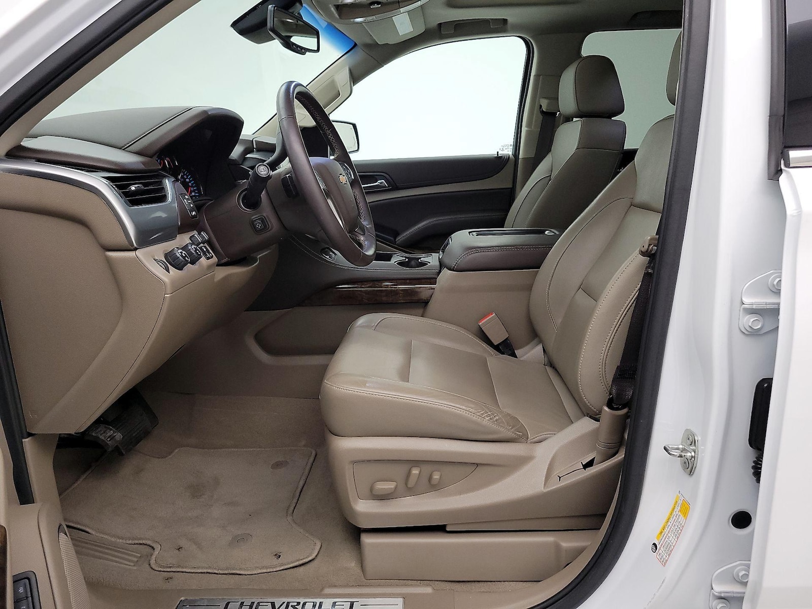 2020 Chevrolet Tahoe LT - Photo 12